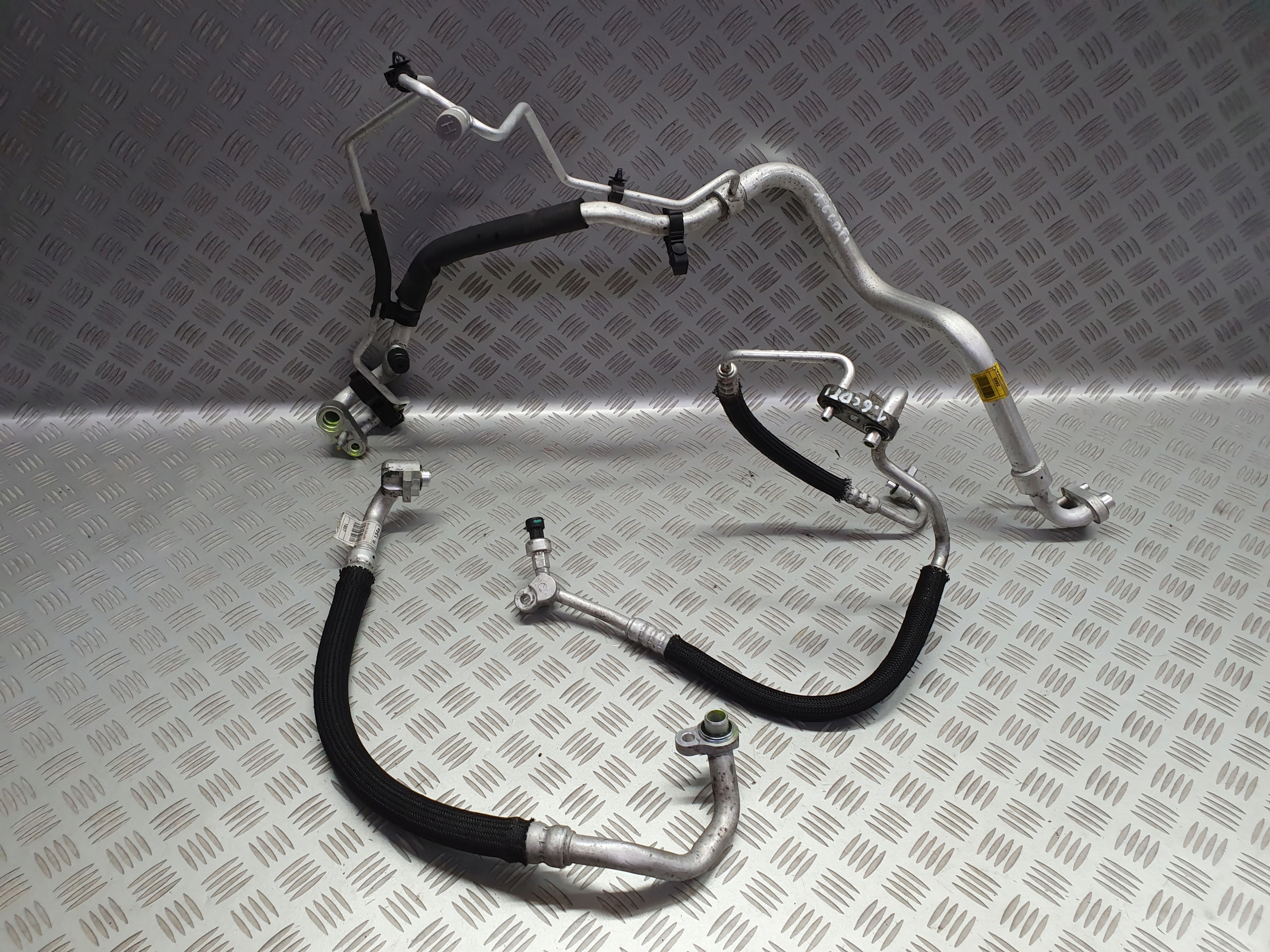 95131807 95422880 - ПРОВОД КОНДИЦИОНЕРА OPEL MOKKA 1.6 CDTI