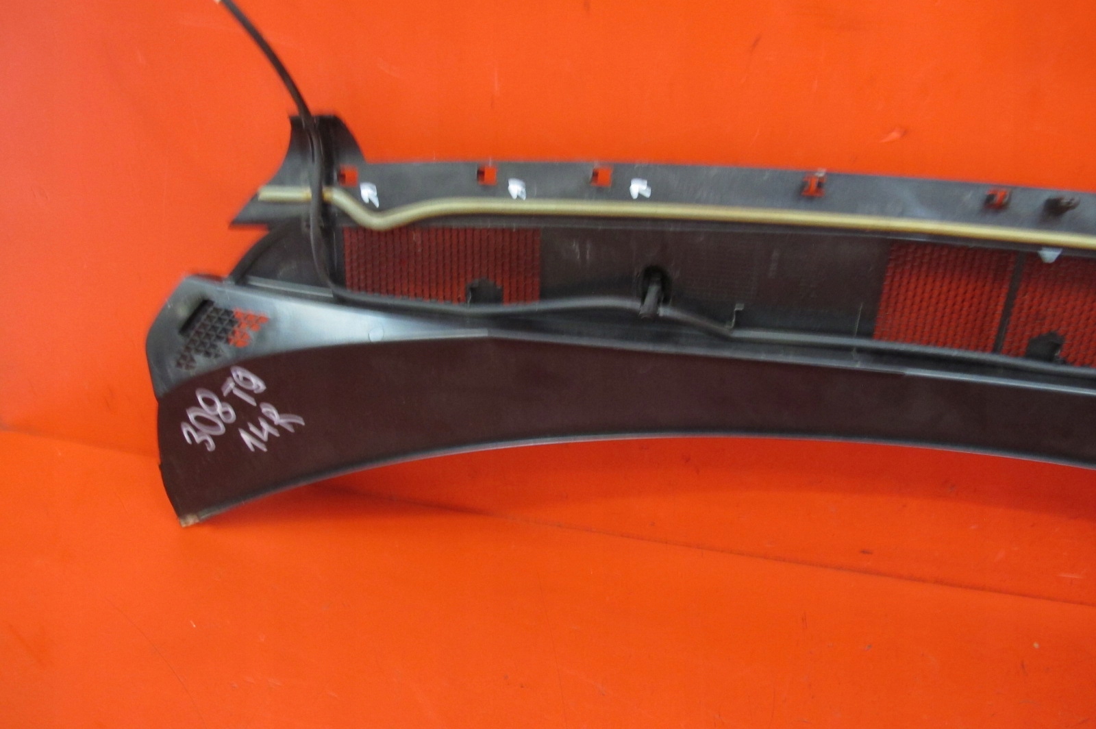 PEUGEOT 308 II 2 T9 torpedo plastic upper 98008282XT EUROPA