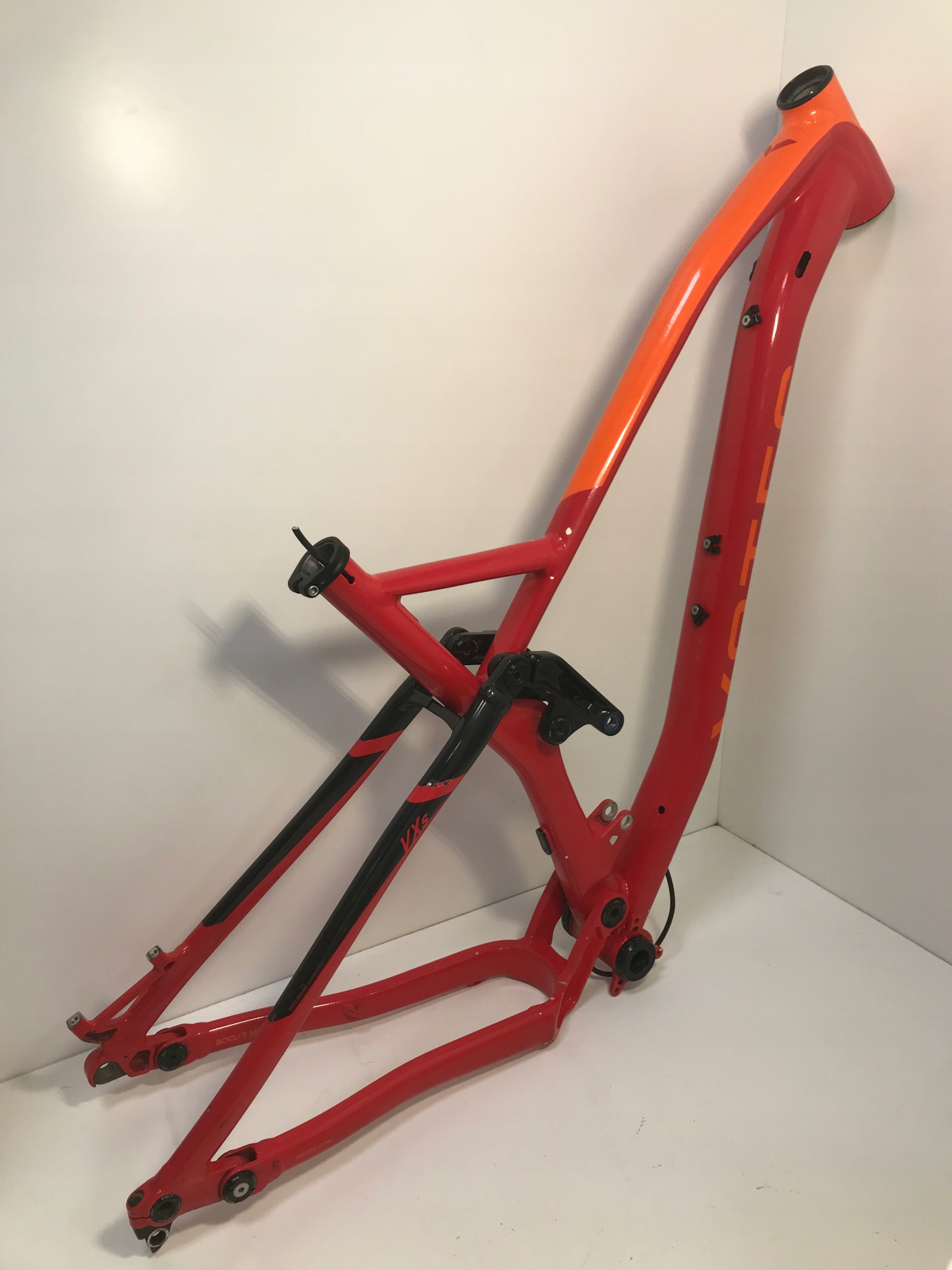 Rama VOTEC VXS czerwona Rozmiar XL/ 51cm