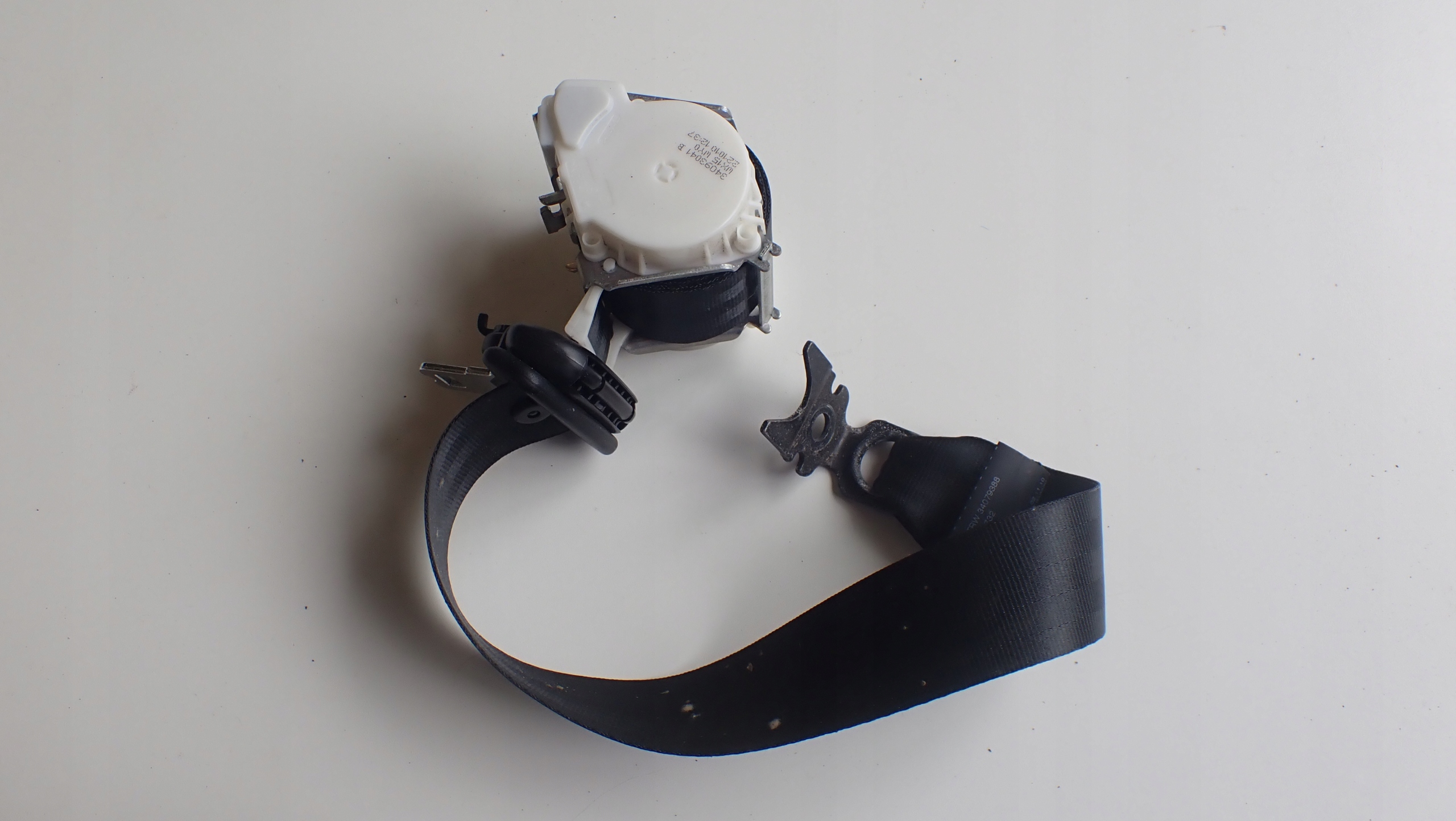 AM51U613B86AC3YYW - FORD GRAND C-MAX II РЕМЕНЬ БЕЗОПАСНОСТИ ЗАДНИЙ ПРАВЫЙ