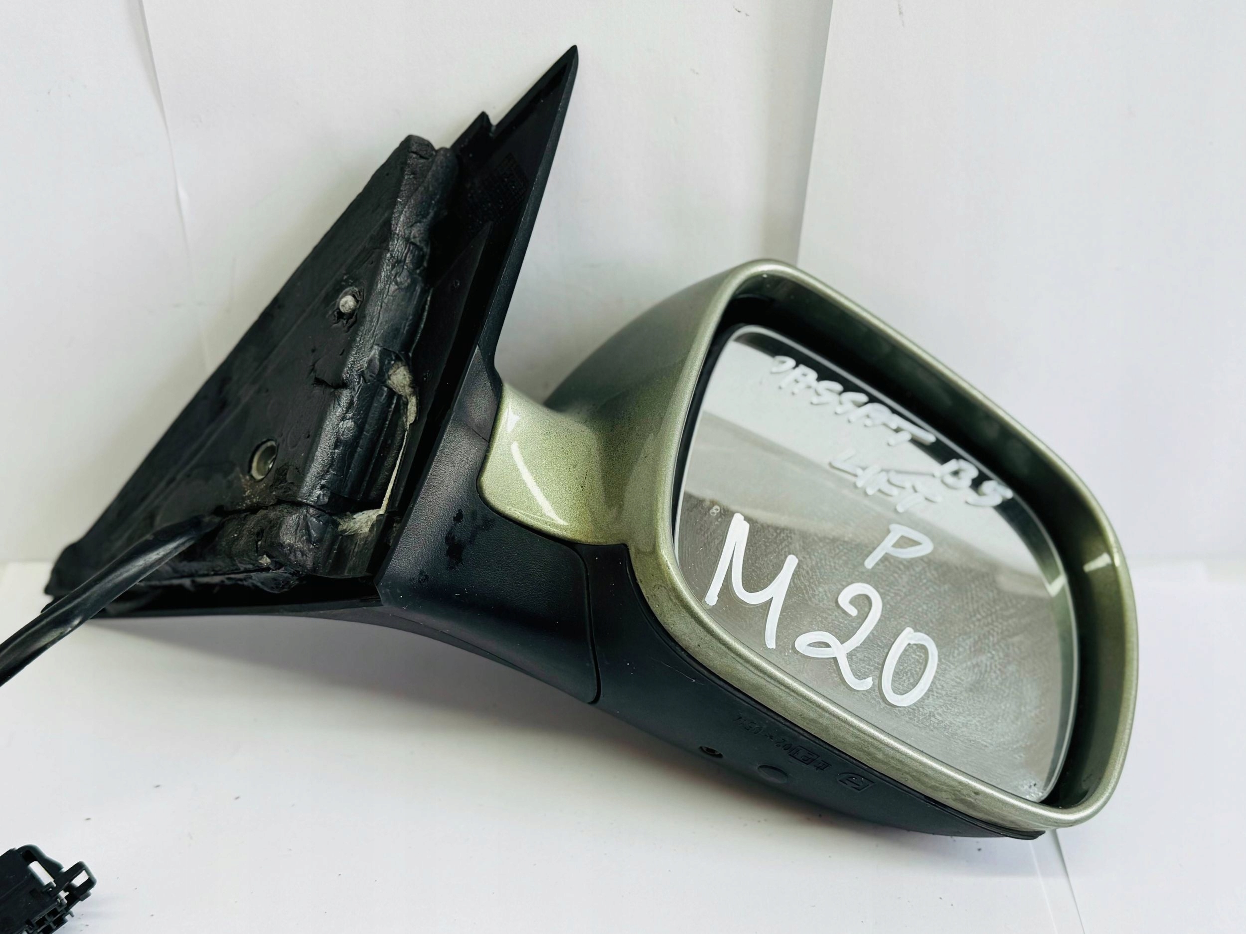 Volkswagen PASSAT B5.5 2000 electrics mirror side door przednich