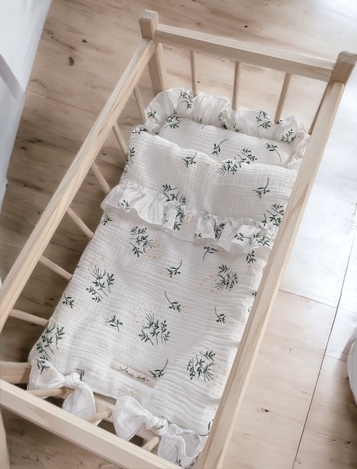 DREWNIANE ŁÓŻECZKO KOŁYSKA DLA LALEK Z POŚCIELĄ Marka ARUS