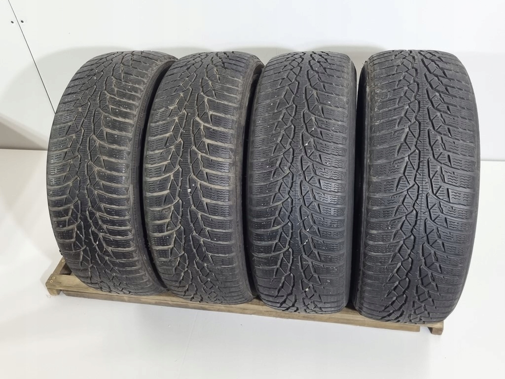 Opony K4455 Nokian 205/60/R16 zimowe komplet