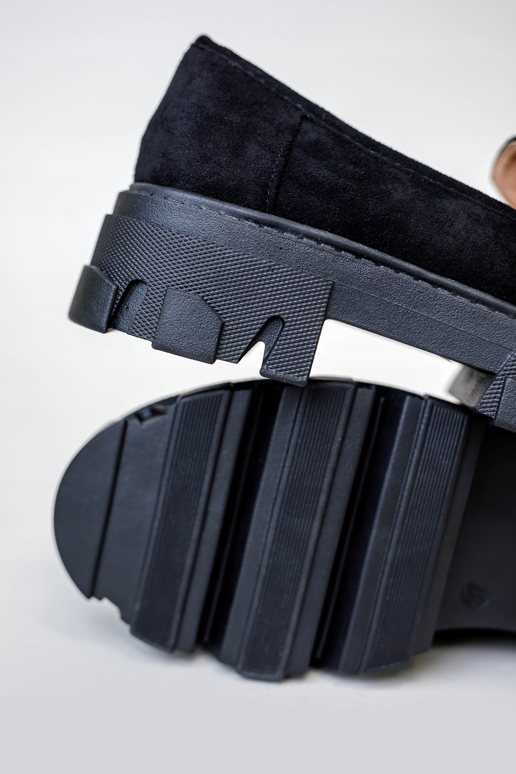 Półbuty SLIPPERY mokasyny WORKERY czarne (39) Rozmiar 39