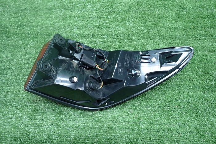 MG ZS LIFT 20- light left rear rear part