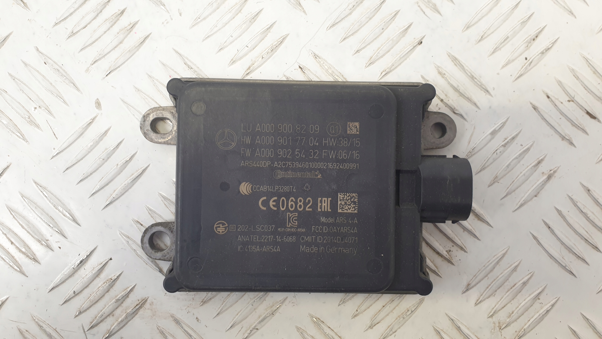 RADAR-3968 - MERCEDES модуль радар датчик ACC A0009008209