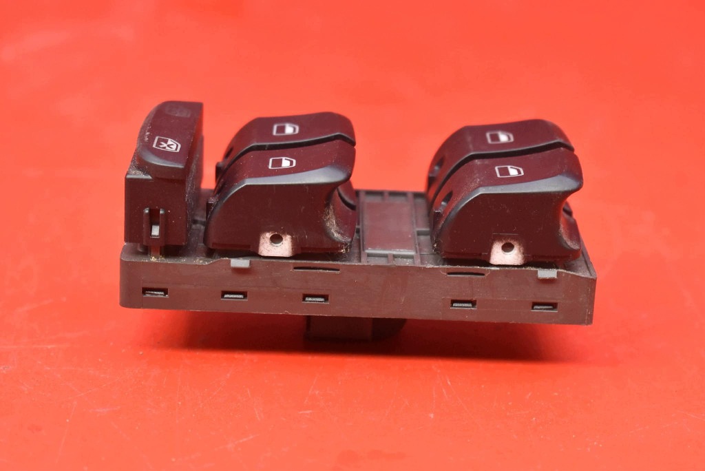 control panel of the window EU 8K0959851D AUDI Q5 8R 12-17