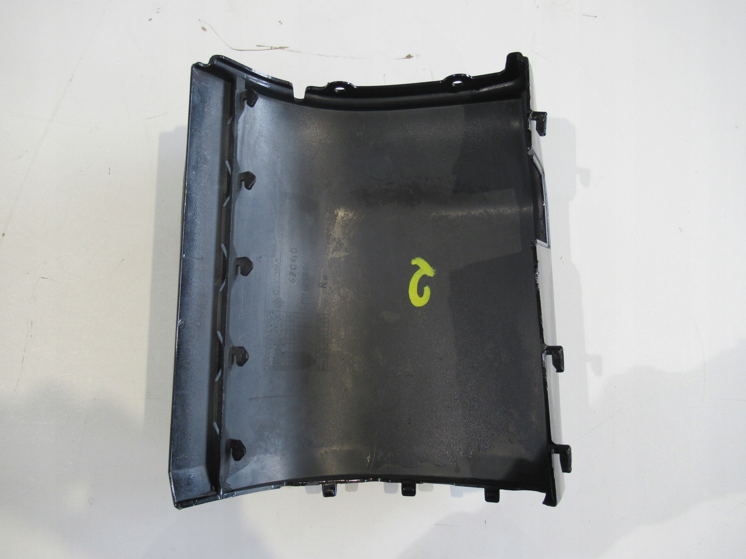 VW T5 Ecke der Stoßstange rechts heck 7H0807322A