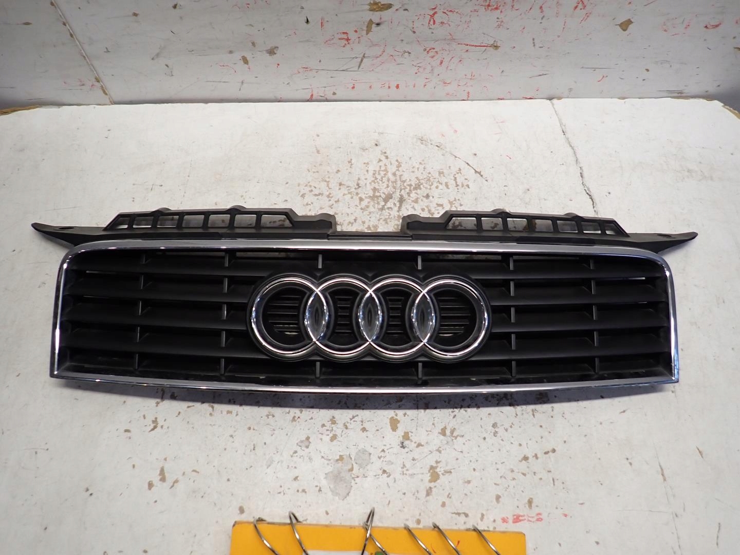 Grill AUDI A3 2003-2005 8P3853651
