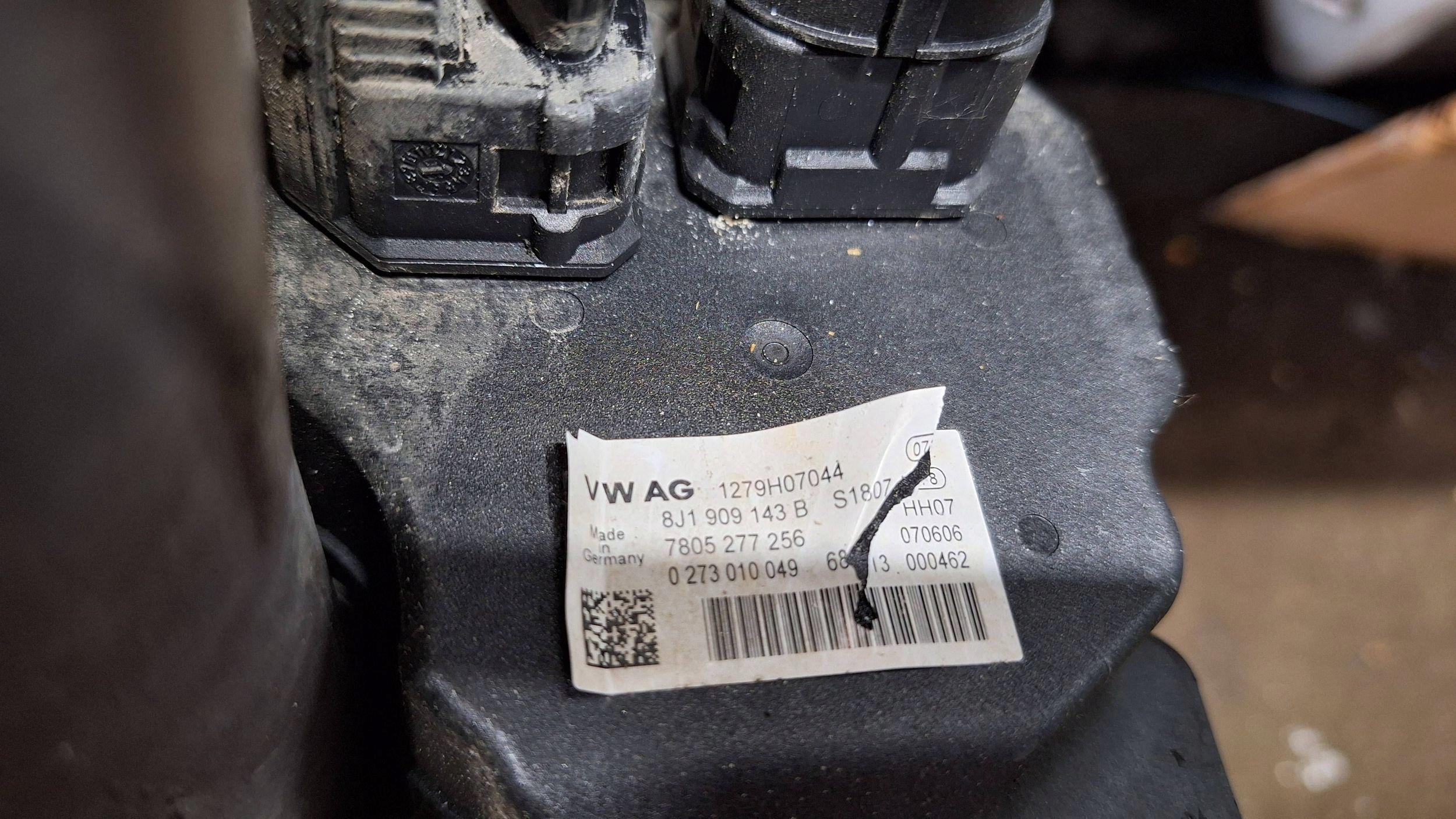 servo control 8J1423051E 8J1909143B AUDI TT 8J
