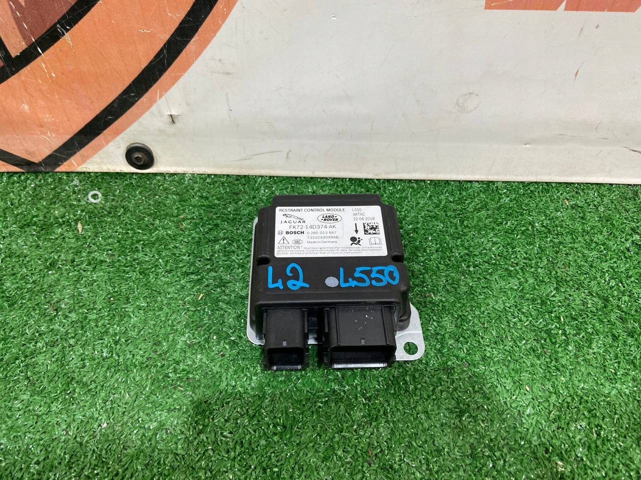 STEROWNIK PODUSZKI POWIETRZNEJ LAND ROVER DISCOVERY SPORT L550 FK7214D374AK Producent części Land Rover OE