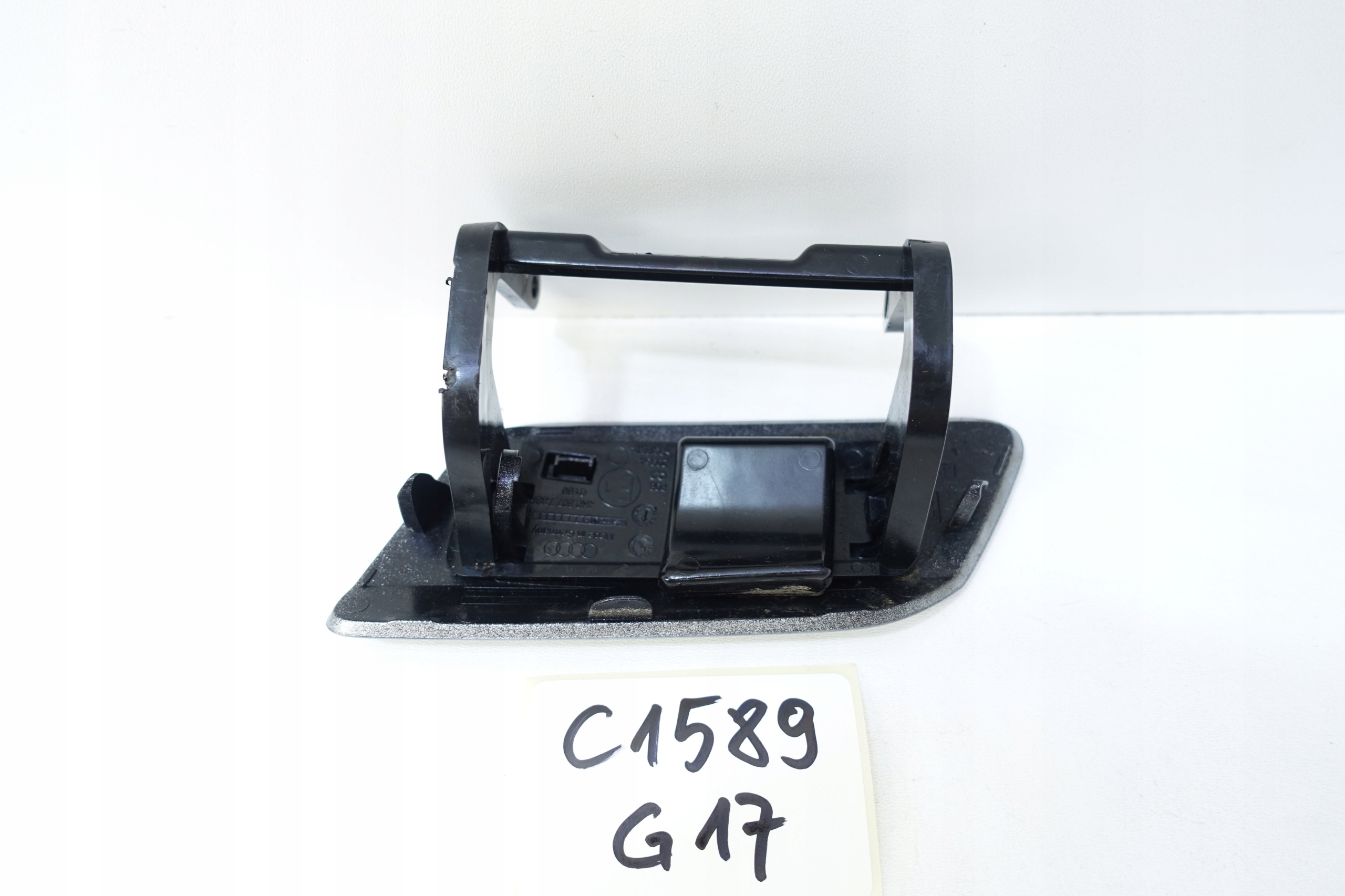 Couvre Lave phare Droit AUDI A6 C8 4K