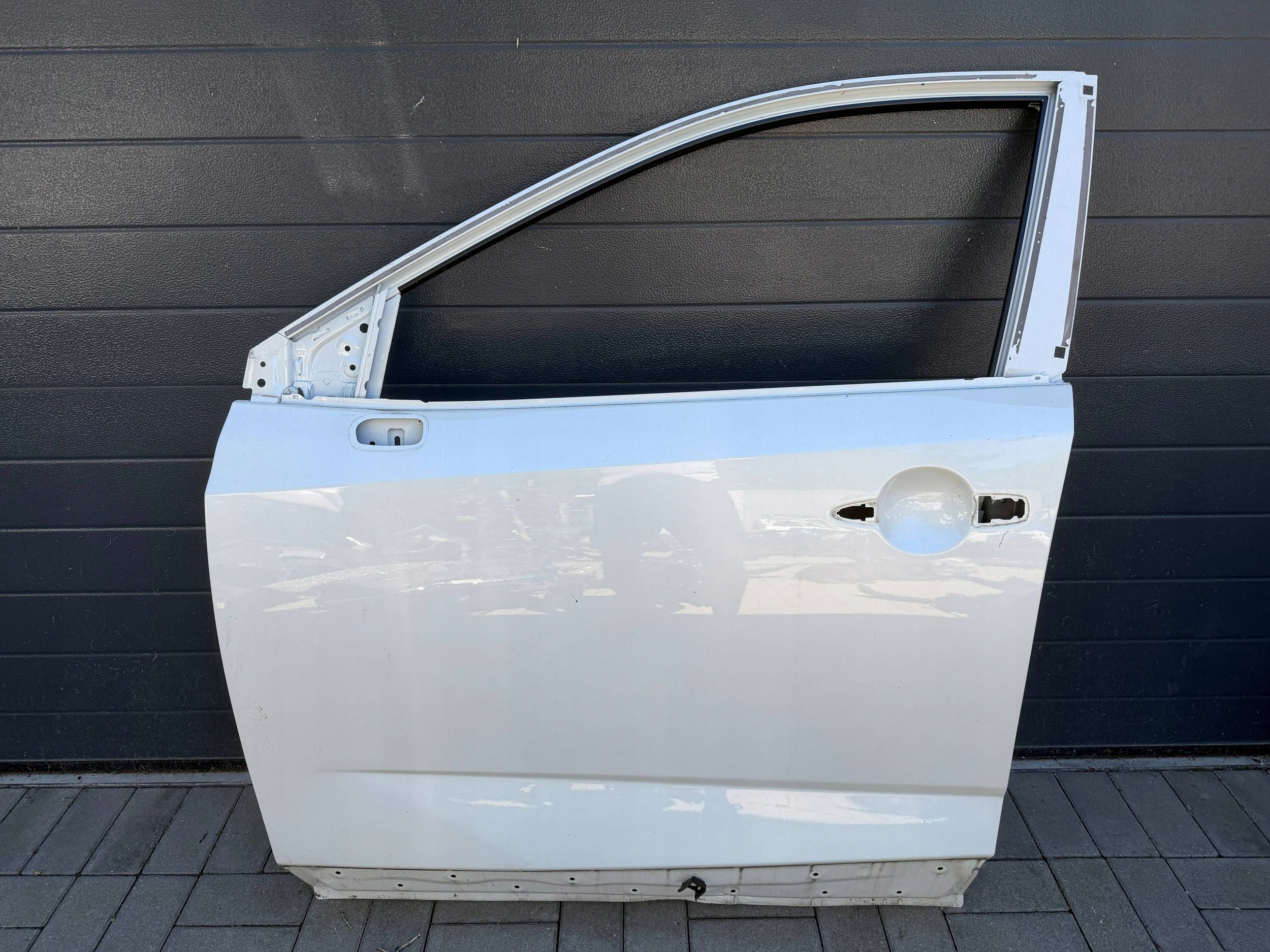 Nissan Quashqai J12 door front front left