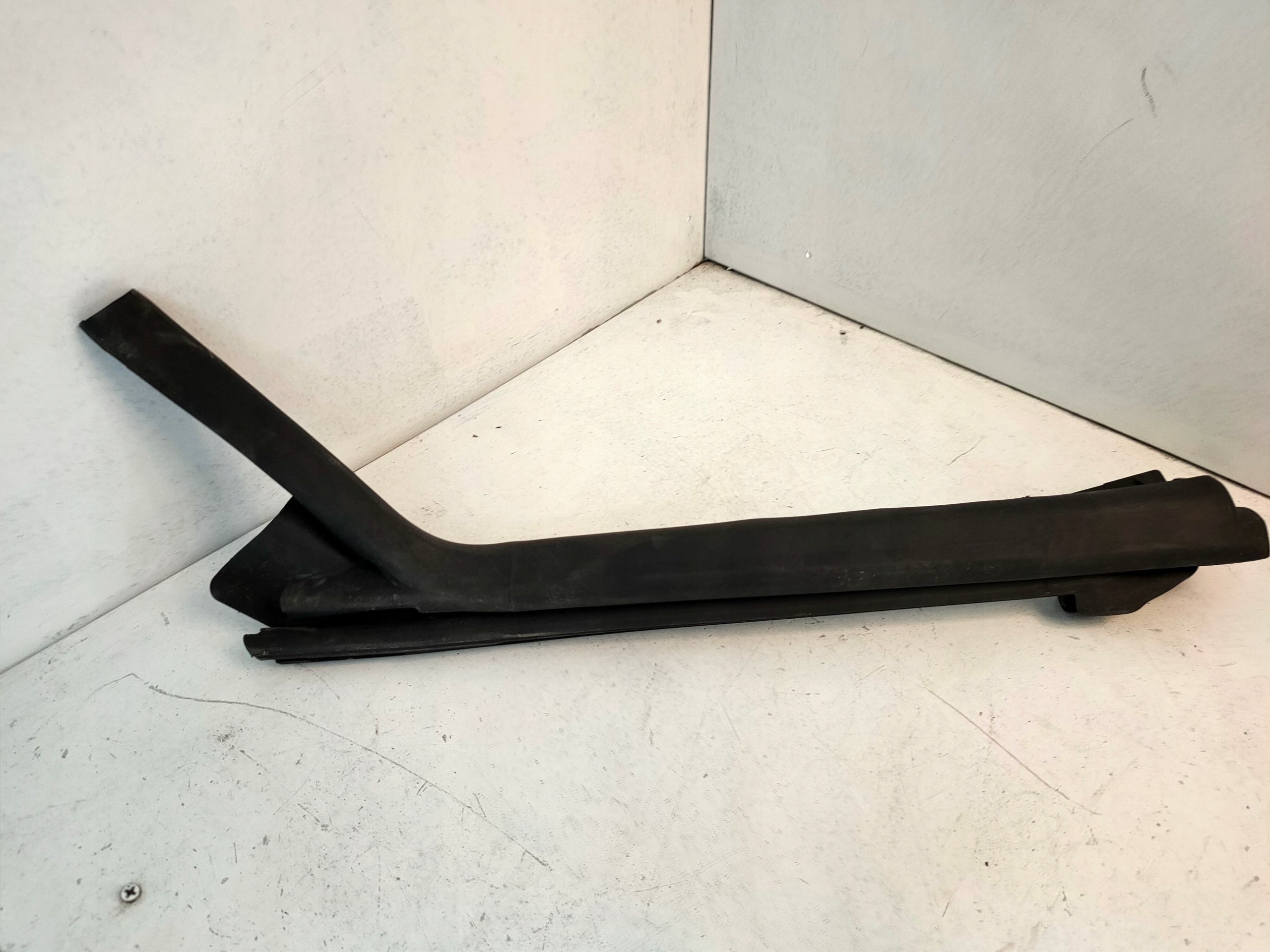 OPEL CASCADA ПРАВОЕ СТЕКЛО 13370008