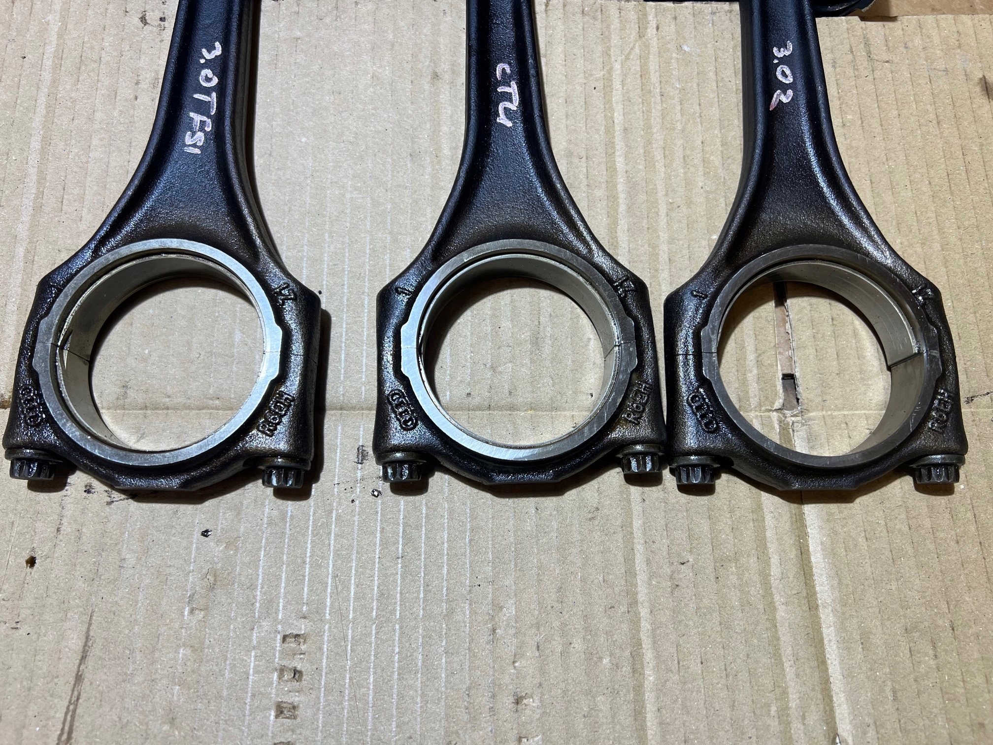 AUDI A8 D4 3.0 TFSI left piston connecting rod R6EH
