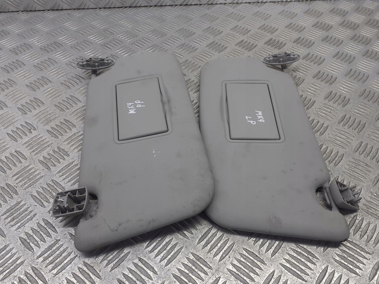 OSŁONA PRZECIWSŁONECZNA PRAWA/LEWA FORD MONDEO MK4 2.0 16V