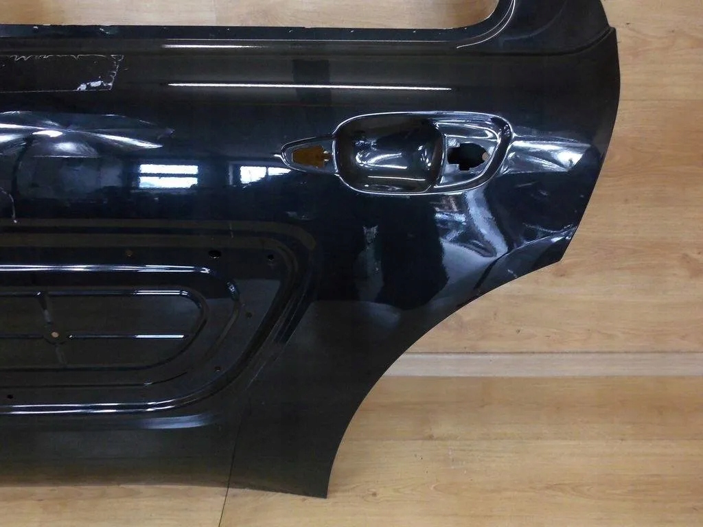 Citroen C4 Cactus 14-17 door rear part left rear. left