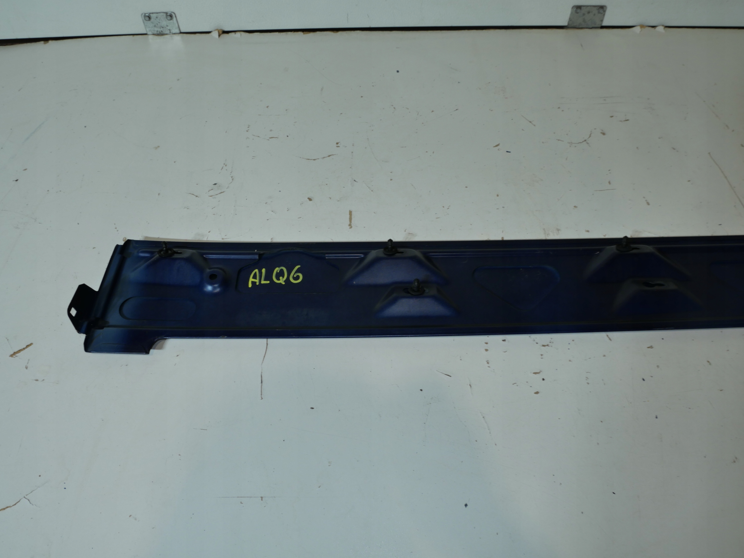 moulding cover SZYNY left VW T5 7H1843795A