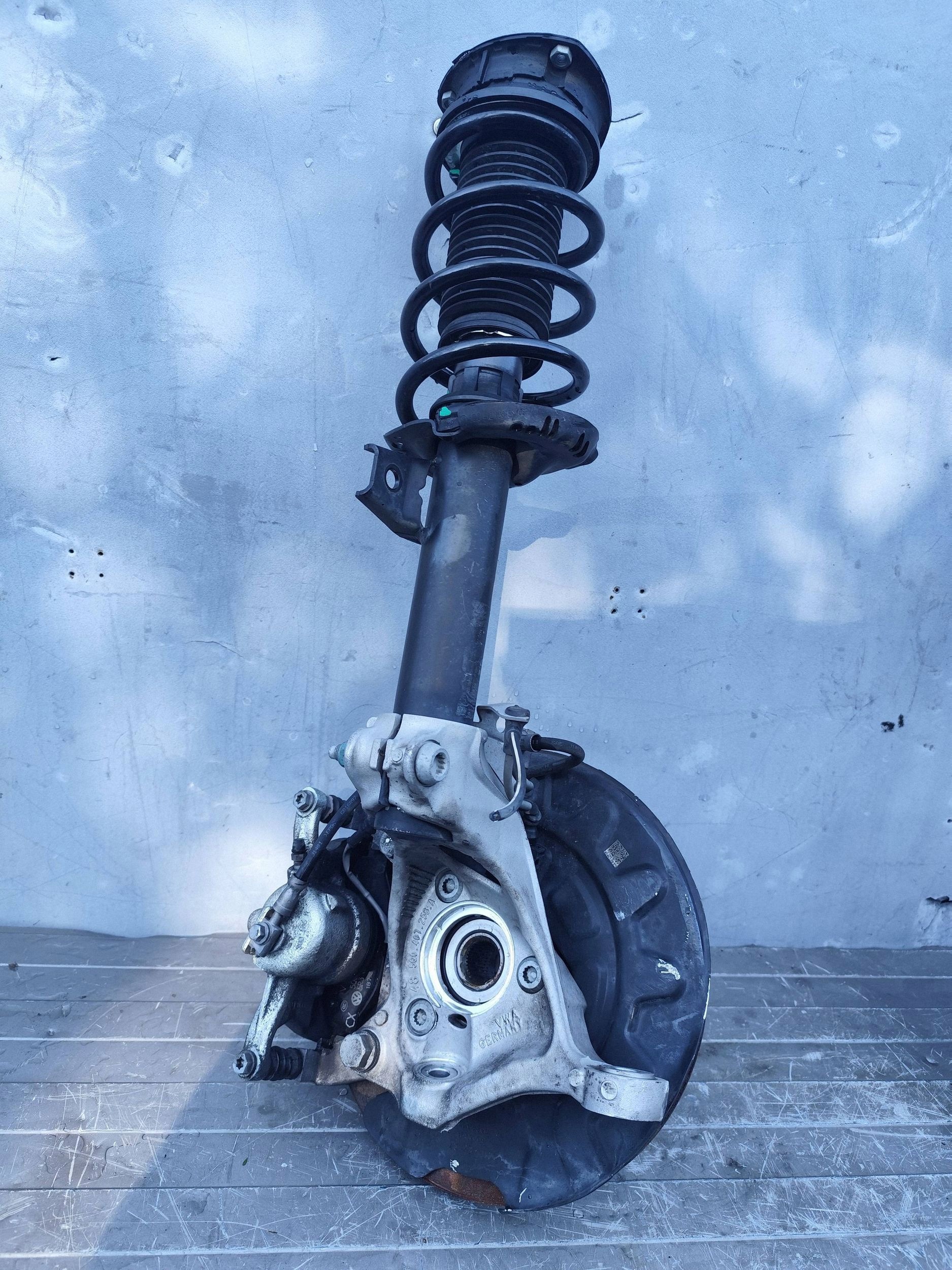 VW T-ROC 2GA swing shock absorber front right 5Q0407258A KOMPLET