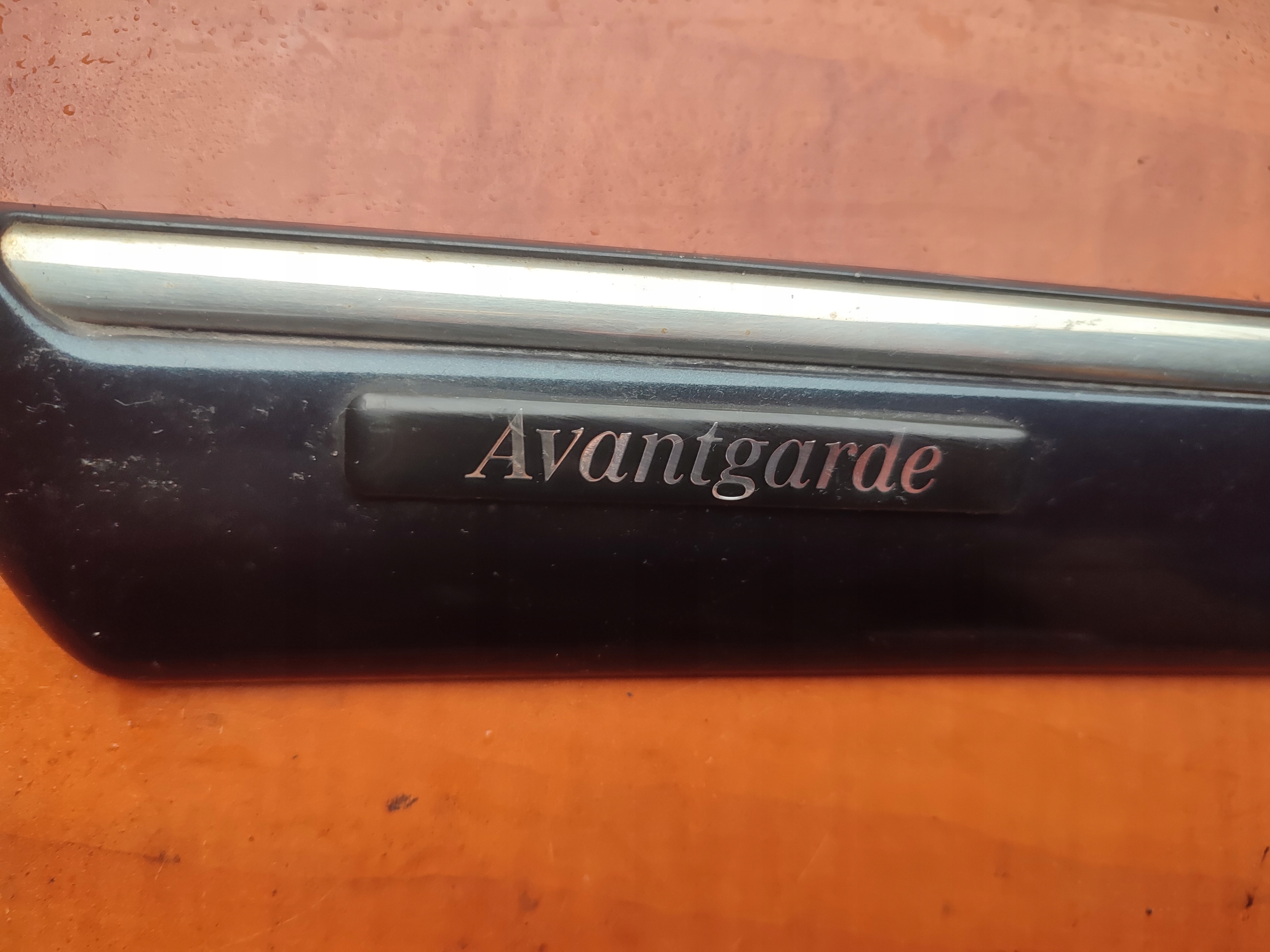 modanatura parafango sinistra MERCEDES W210 A2106901562