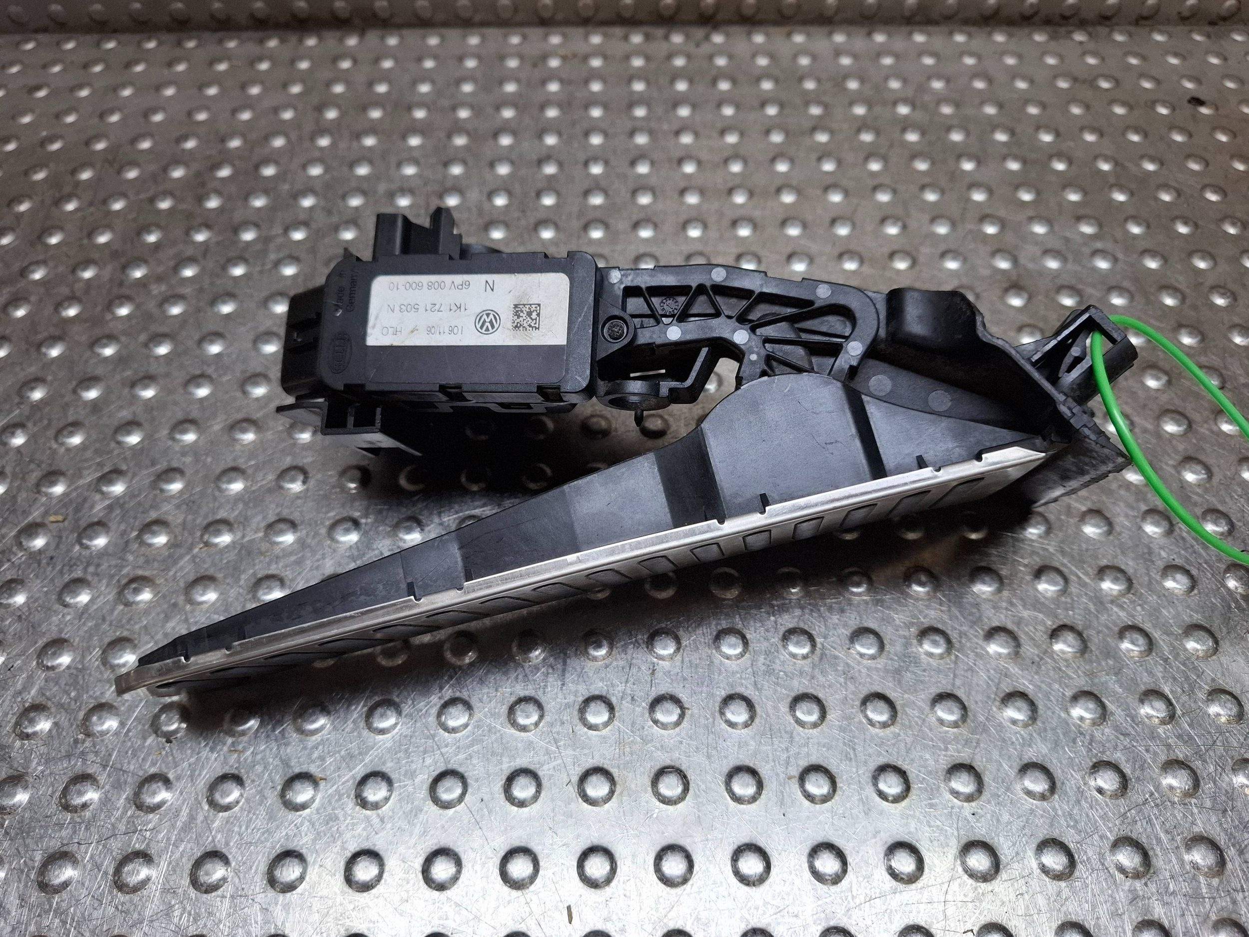 accelerator pedal potentiometer 1K1721503N OCTAVIA II GOLF V EOS LEON II