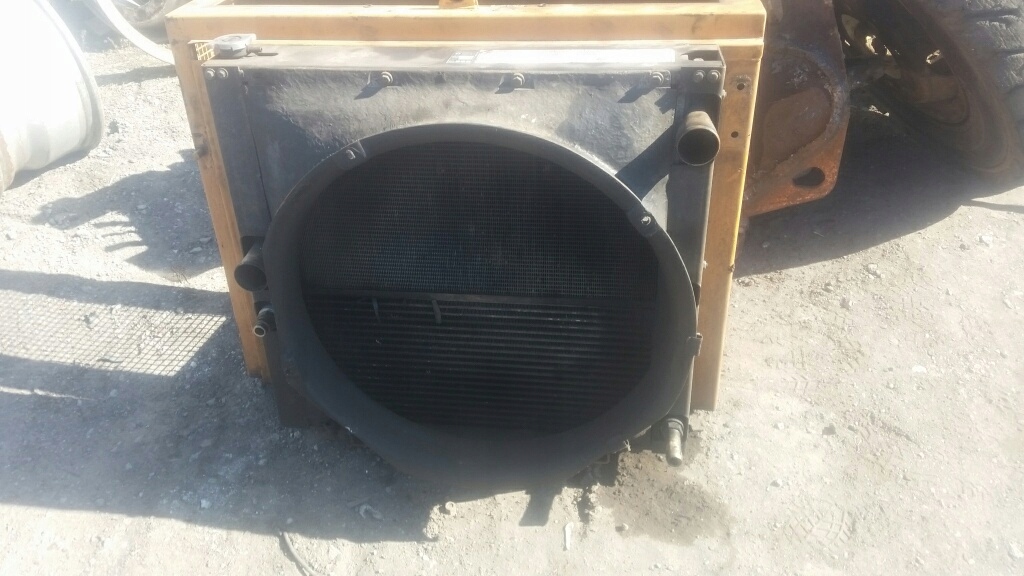 CHLODNICA WODY OLEJU CASE 1088 1188 CK KPL