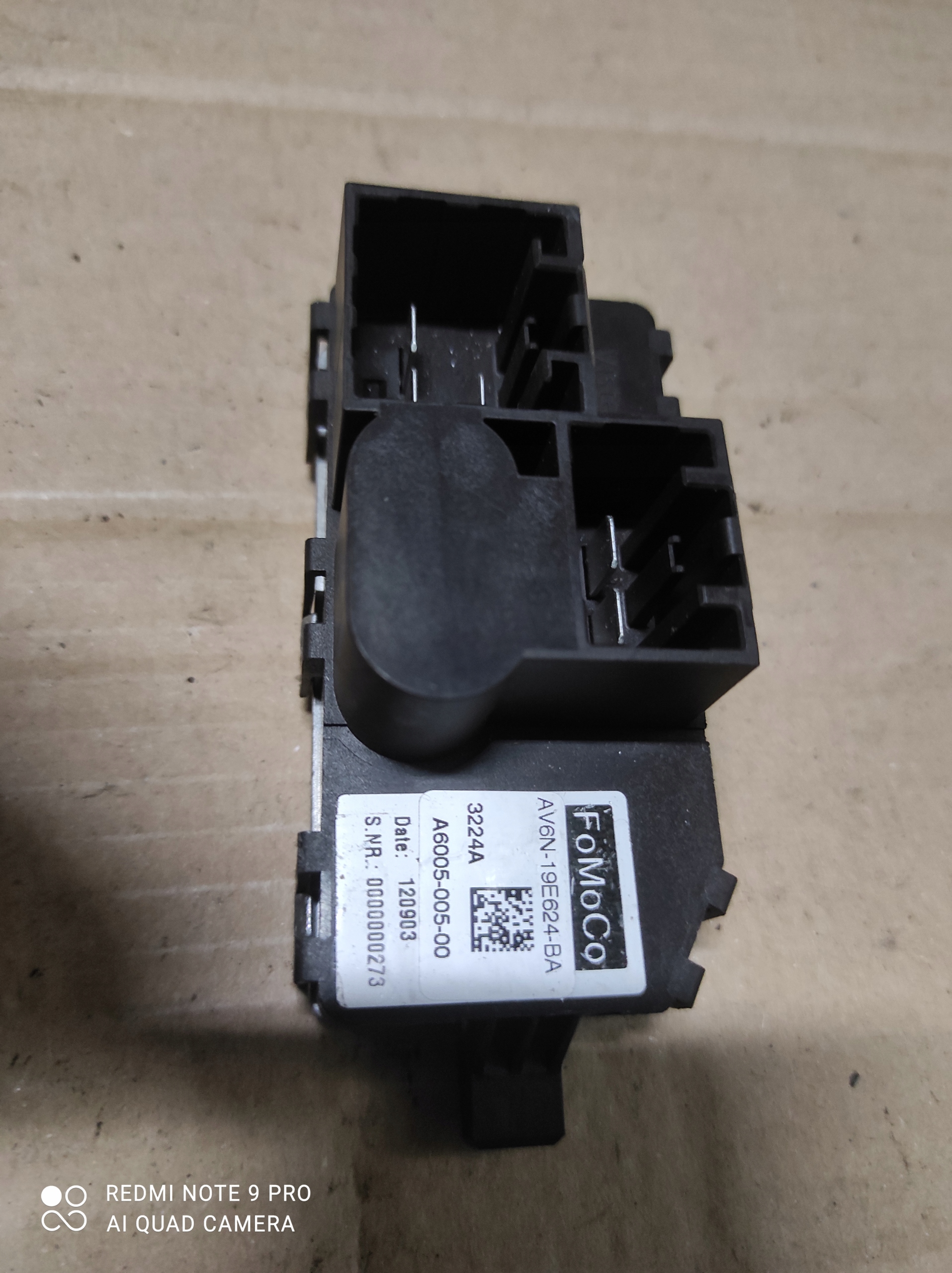 FORD FOCUS MK3 REZYSTOR OPORNICA AV62-19E624-BA