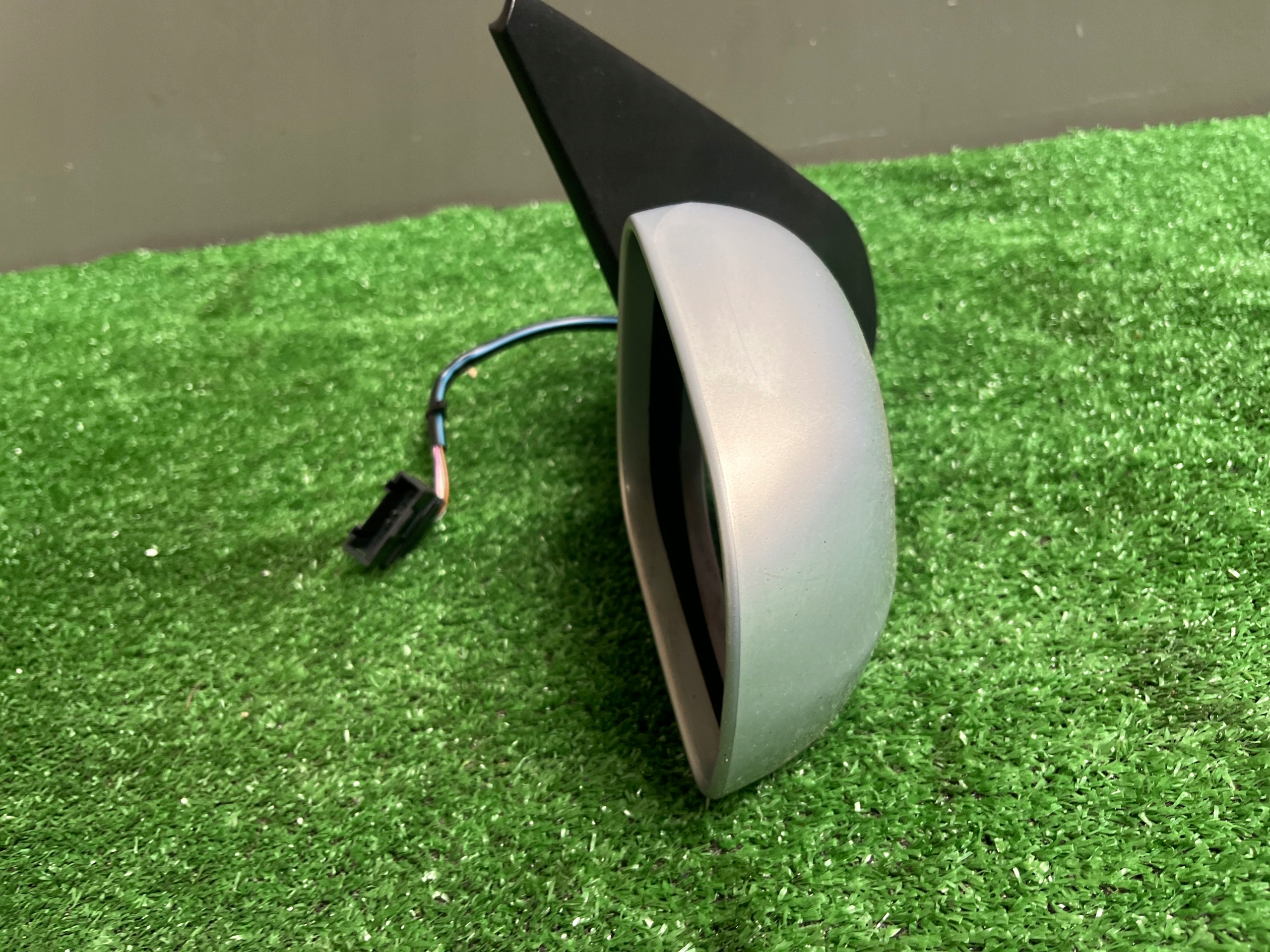 mirror right electrics VOLKSWAGEN GOLF 4 E1020514