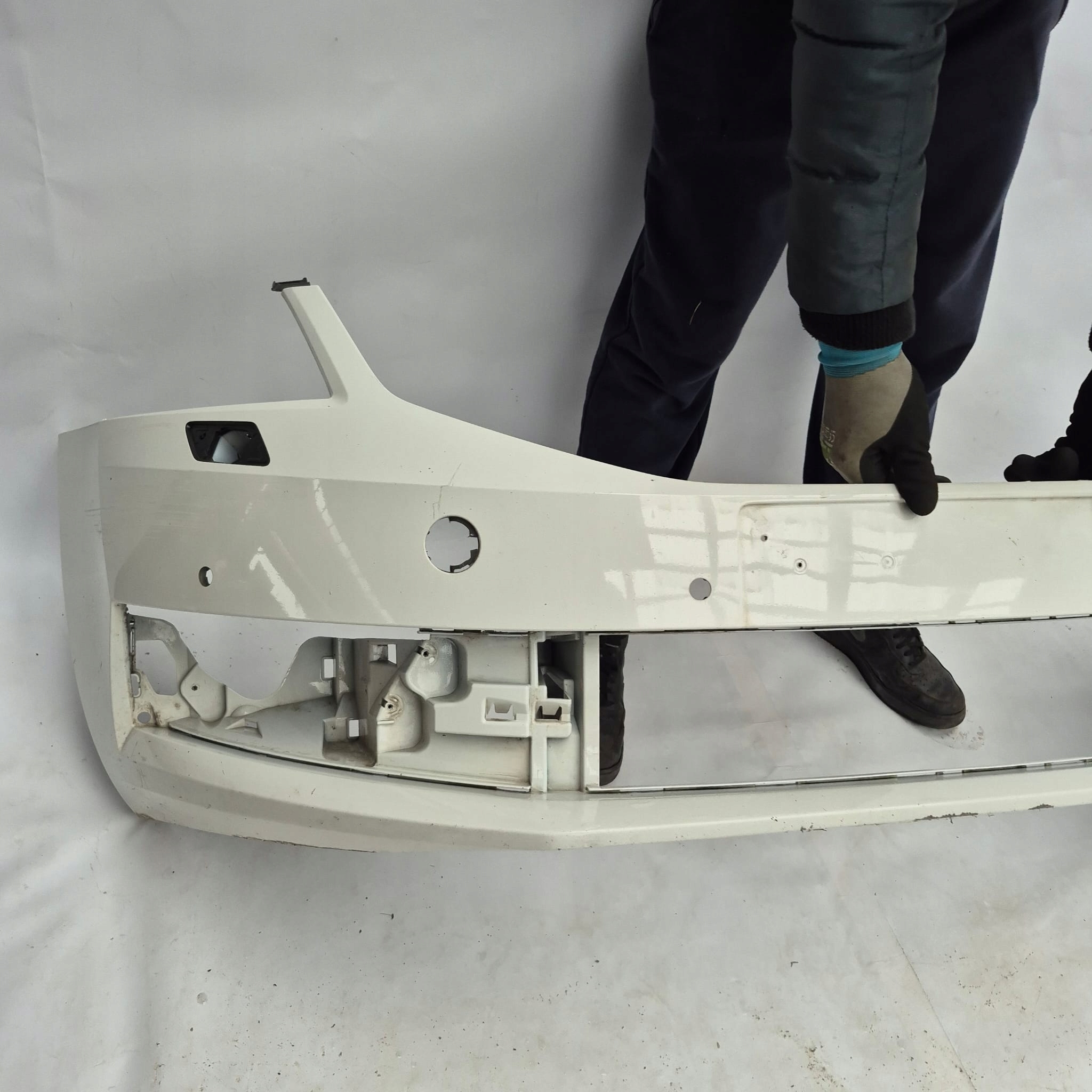 SKODA OCTAVIA III LIFT 17- bumper front front PDC SPR 5E0807221N