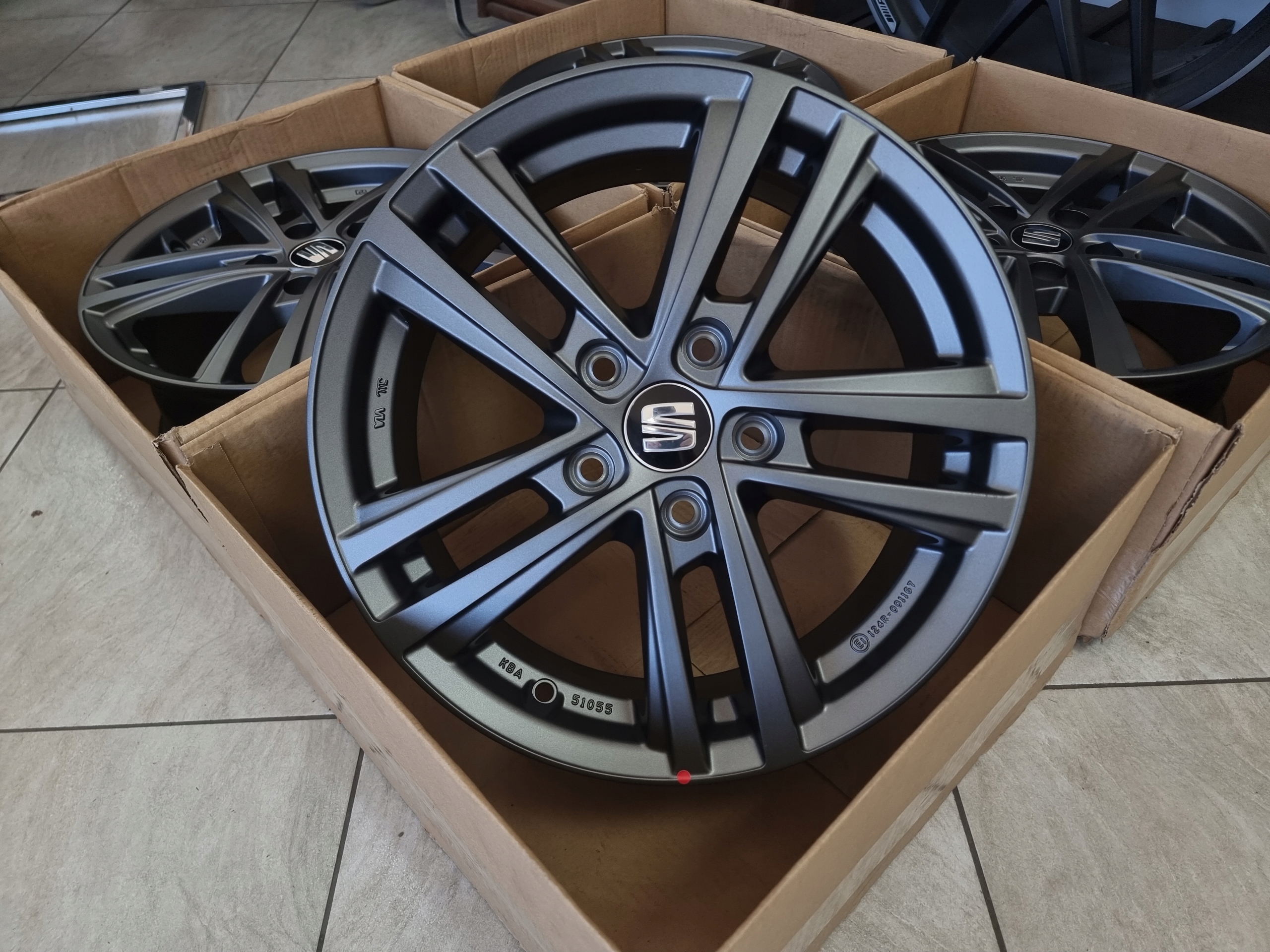 NOWE FELGI ALUMINIOWE Seat Leon Ateca VW T-Roc Skoda Karoq Octavia 16 CALI EAN (GTIN) 4250390930647