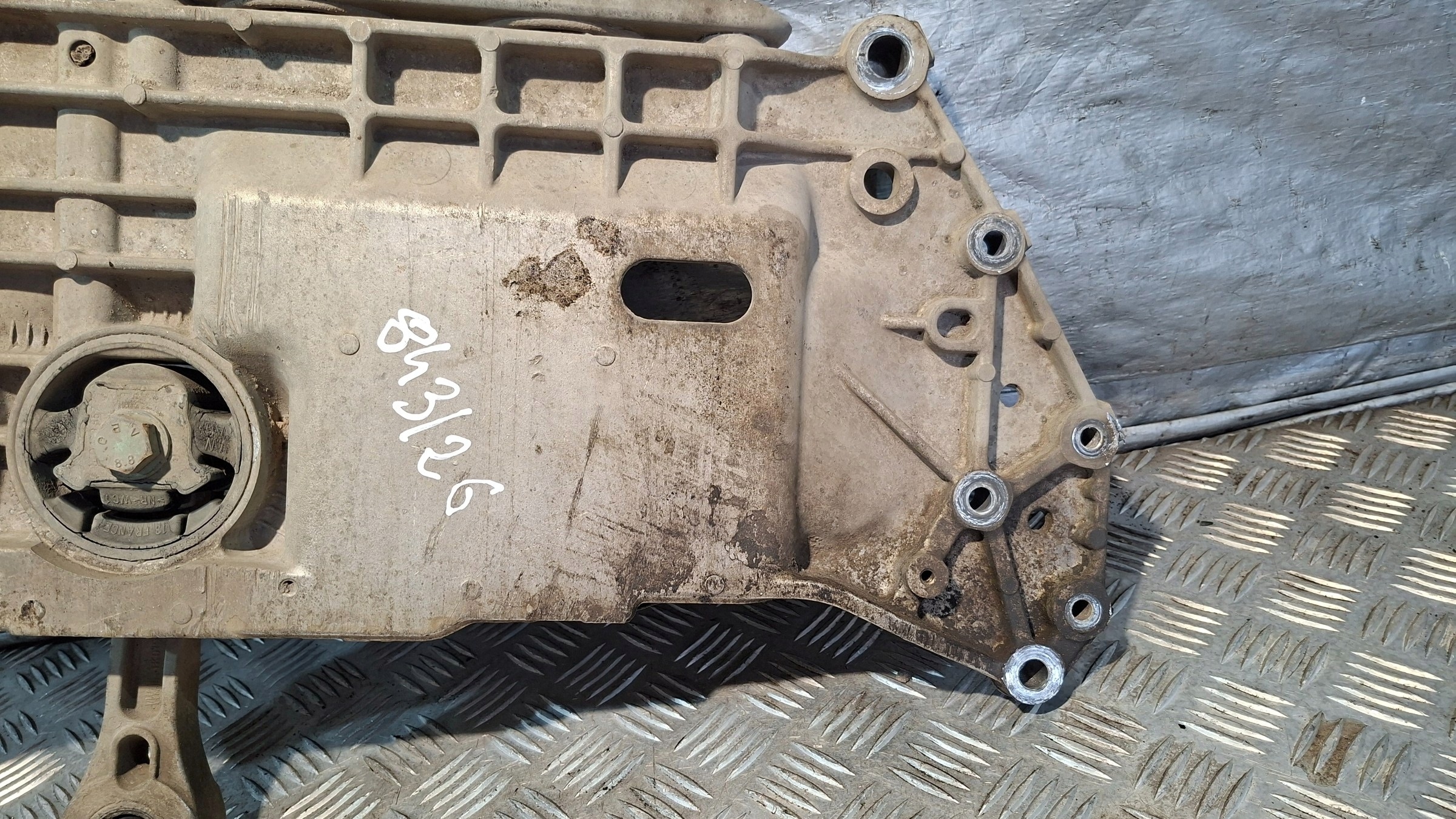 axle beam front VW TOURAN 1.6