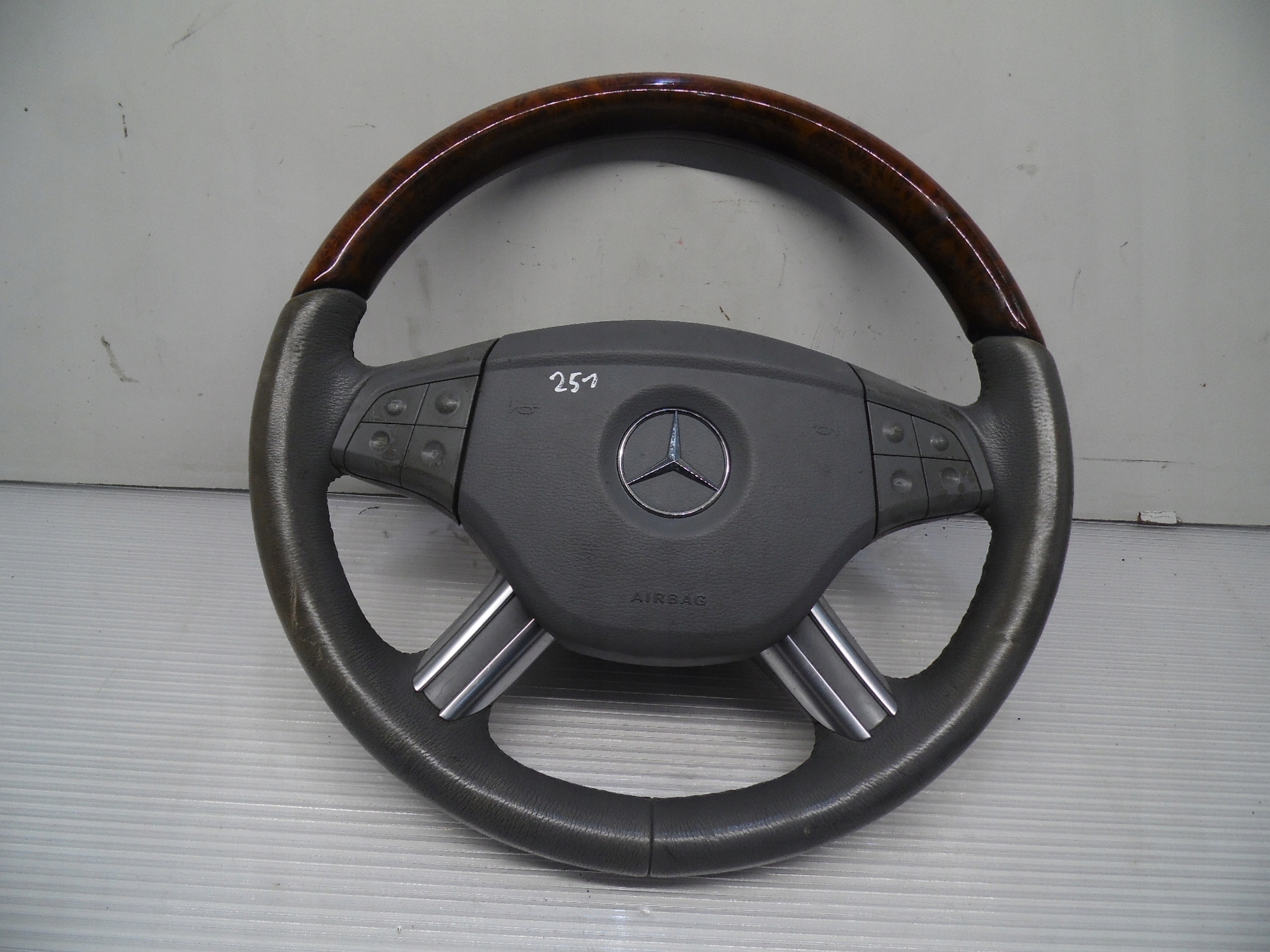 Руль + подушка безопасности дерево MERCEDES W164 ML W251