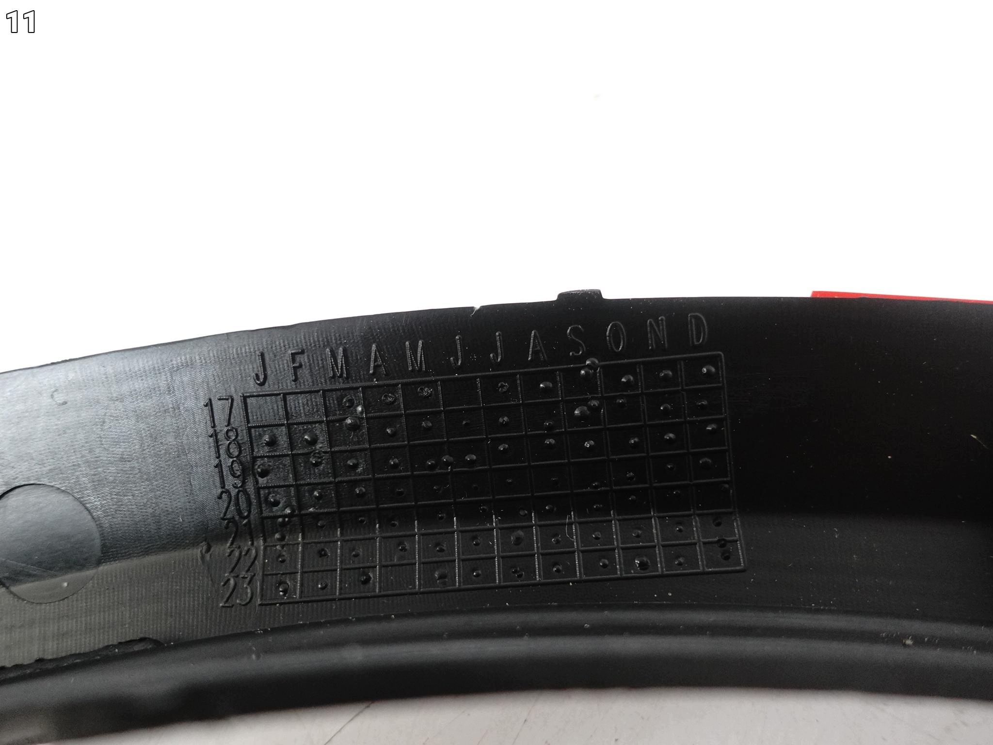 BMW X3 G01 X4 G02 m-packet 17- support pad moulding fender front right