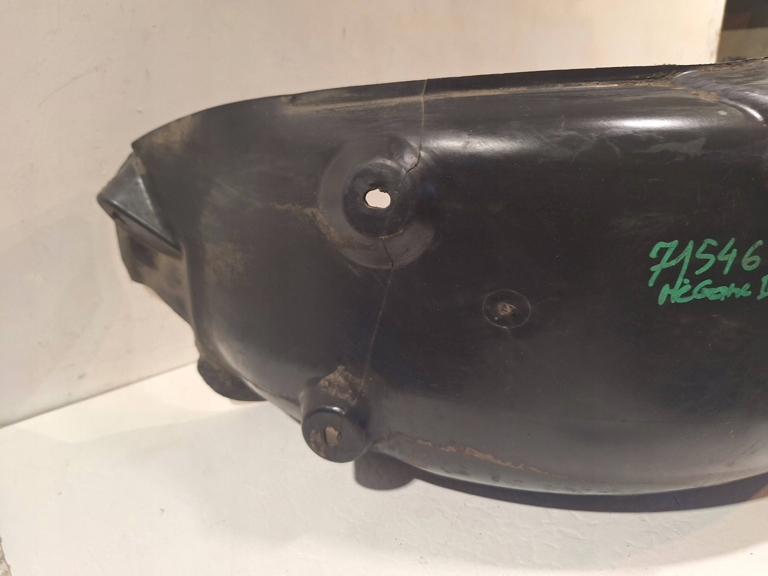 mudguard rear part right 767486105R RENAULT MEGANE III COUPE 09