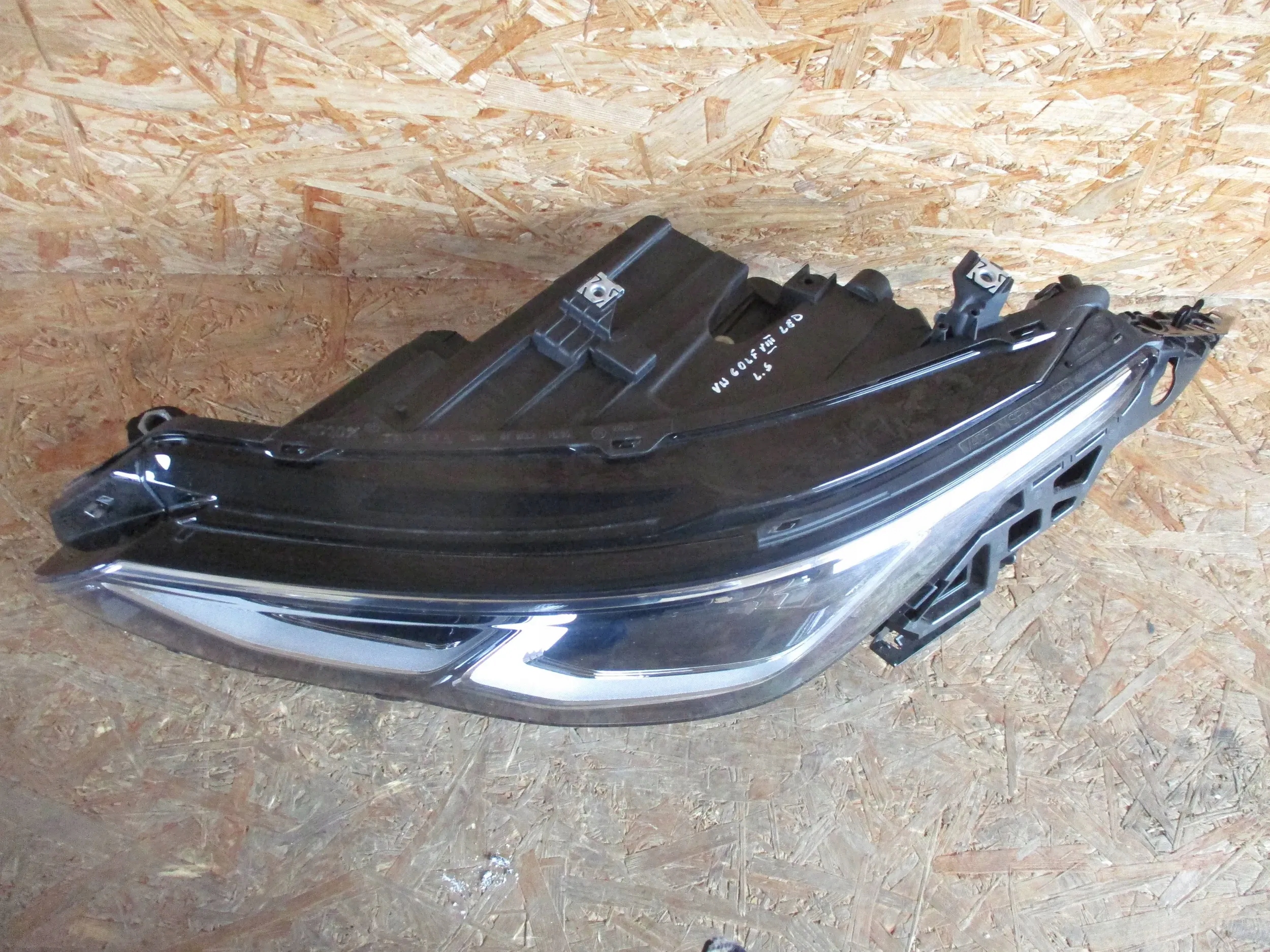 light front front left VW GOLF VIII 5H1 LED