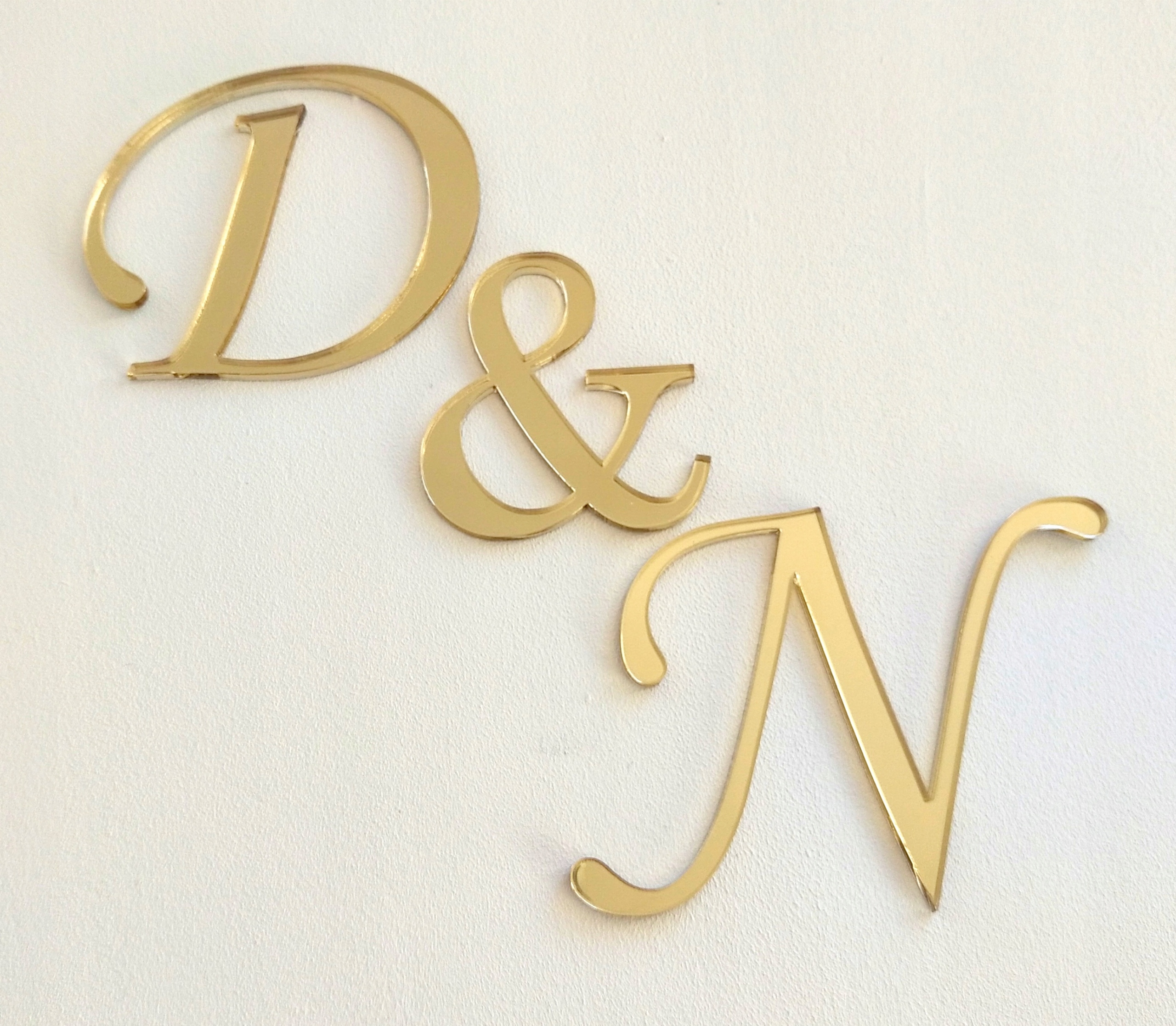 Inicjały DUŻE złote lustrzane plexi 7 cm