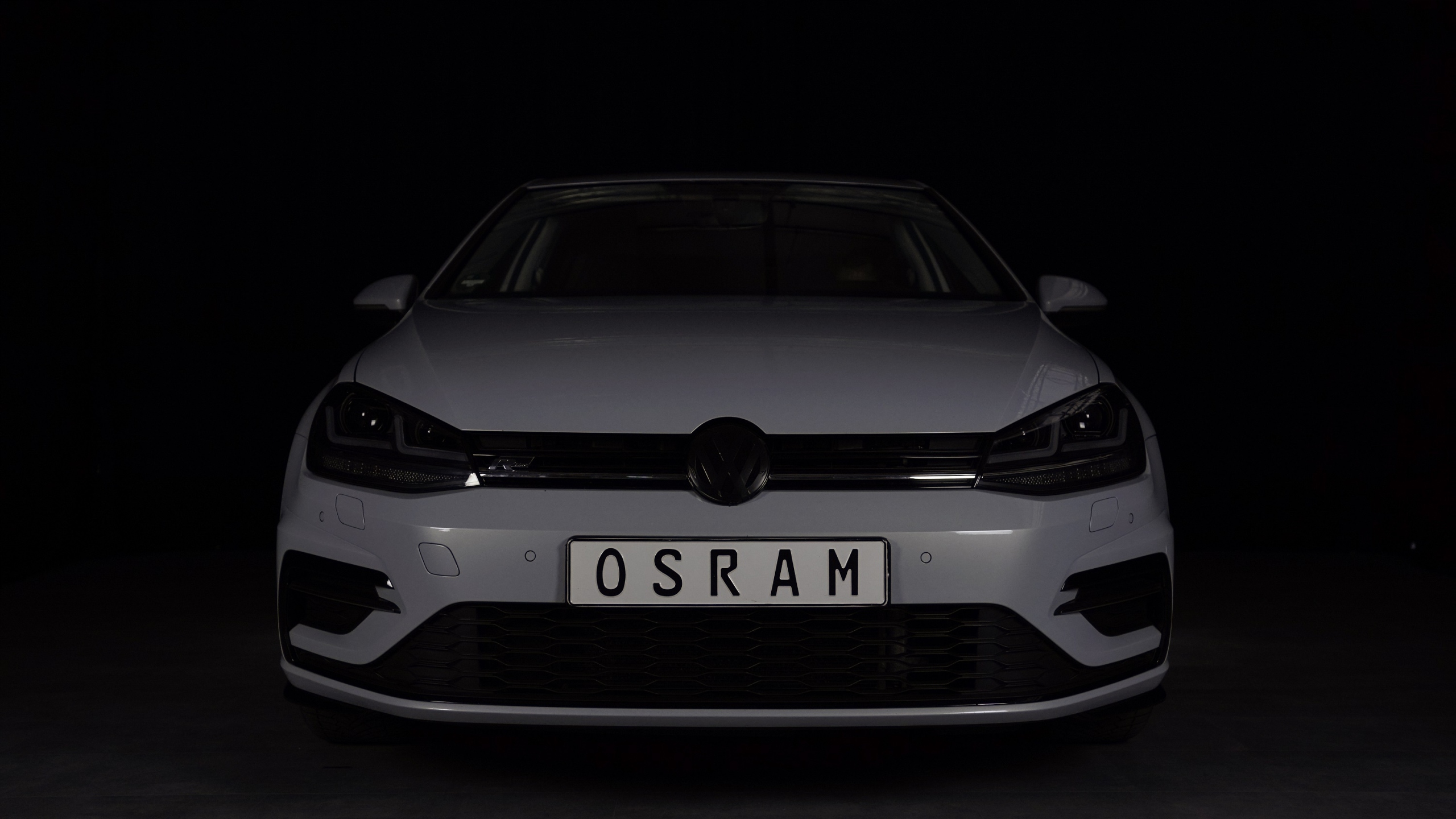 REFLEKTOR OSRAM VW GOLF 7.5 BLACK LEDHL109-BK FS1 Rodzaj świateł mijania LED