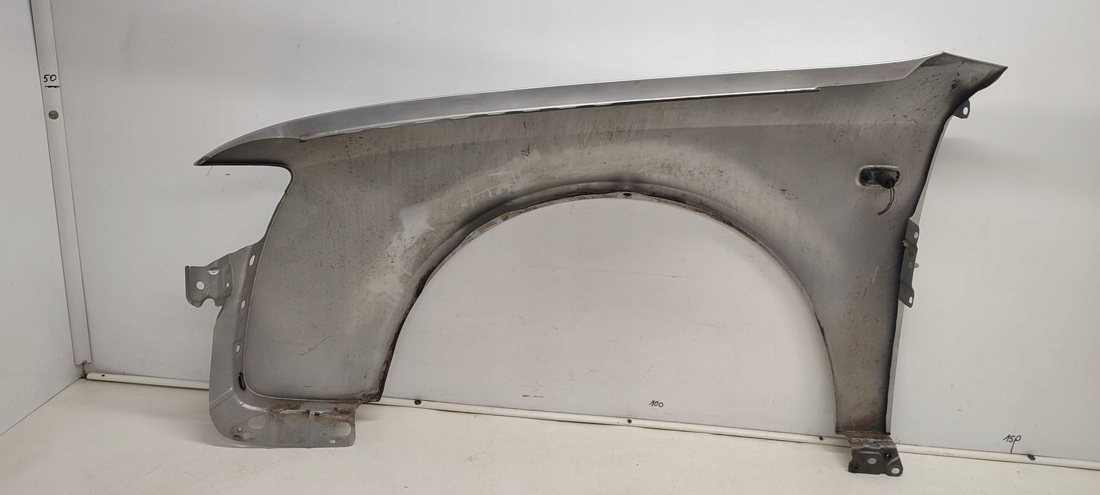 fender right front front Audi A4 B6 sedan LY7W