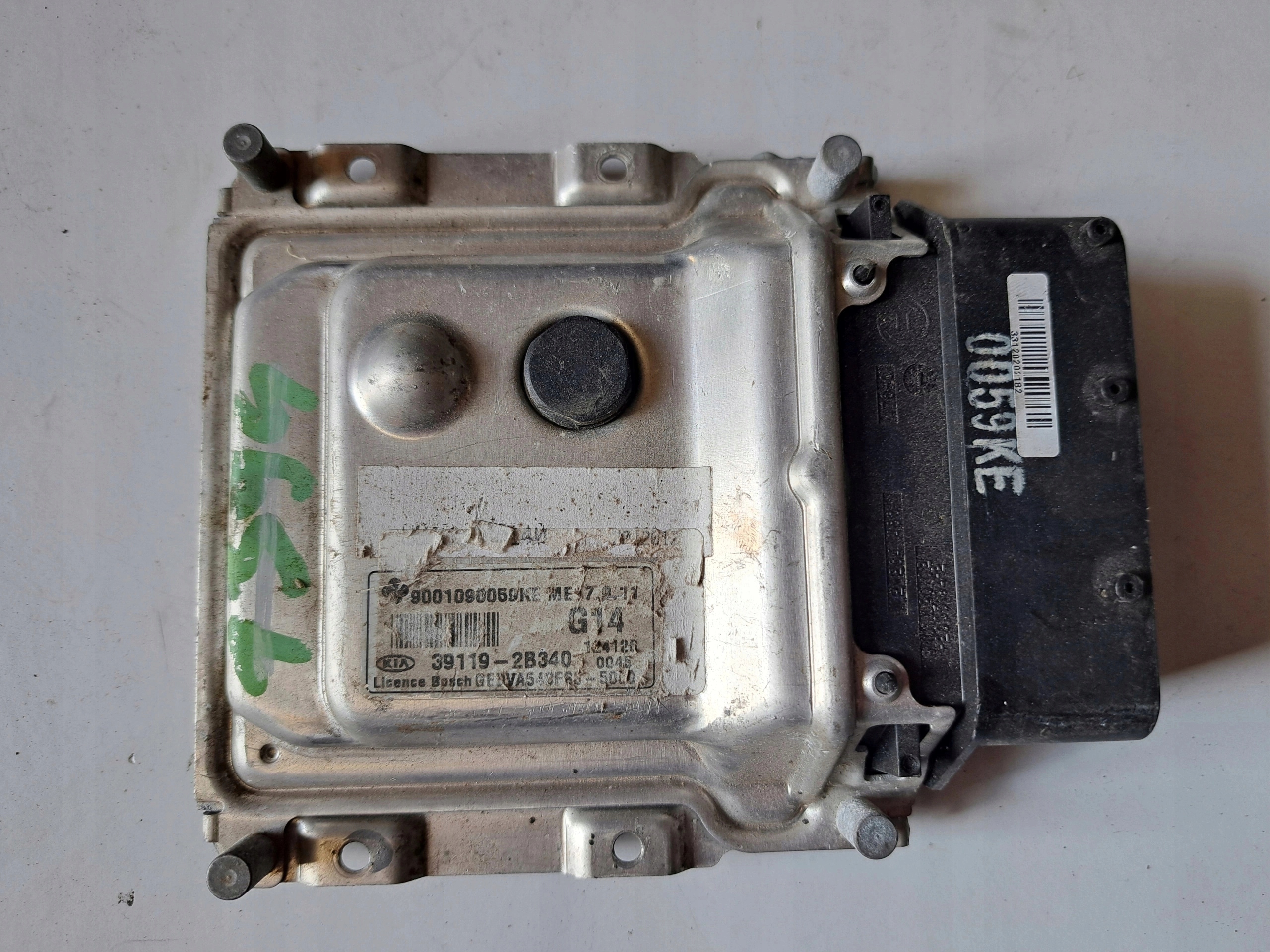 KIA CEED control unit computer of the engine ECU 39119-2B340 9001090059KE