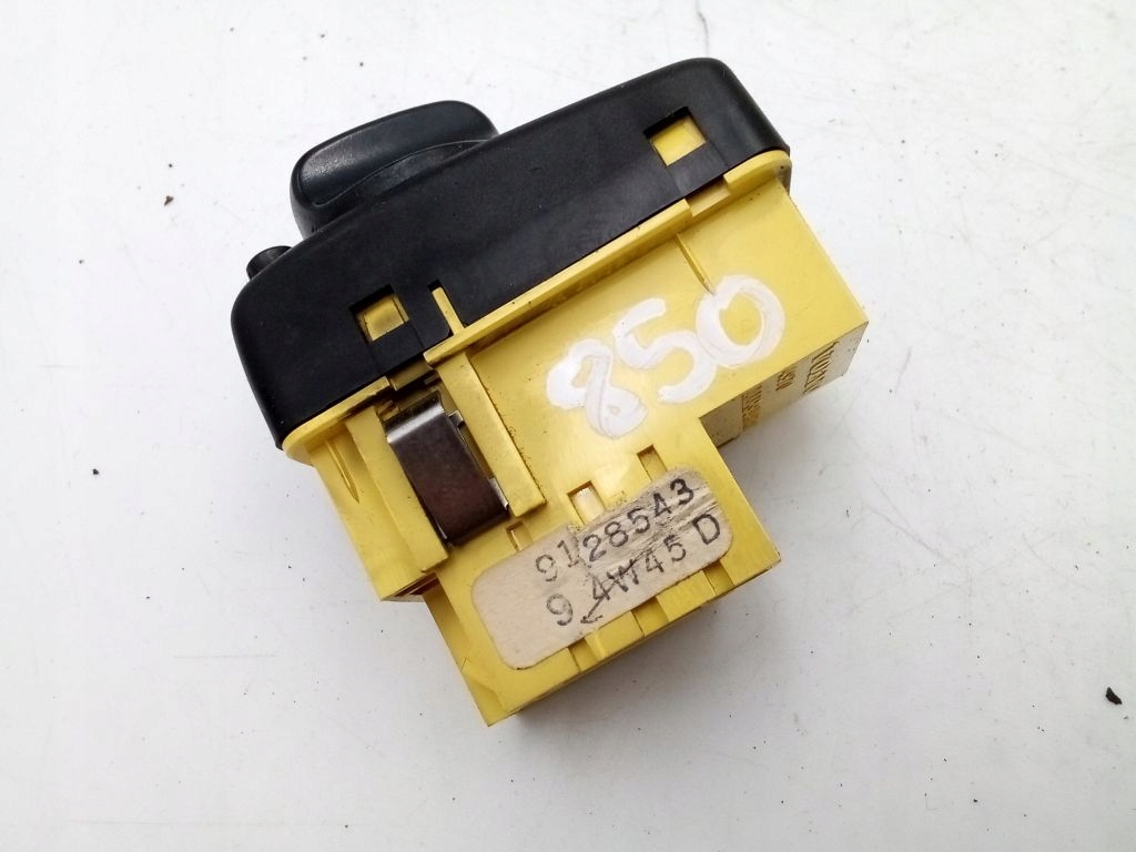 Volvo 850 switch button pokretlo INFO 9128543