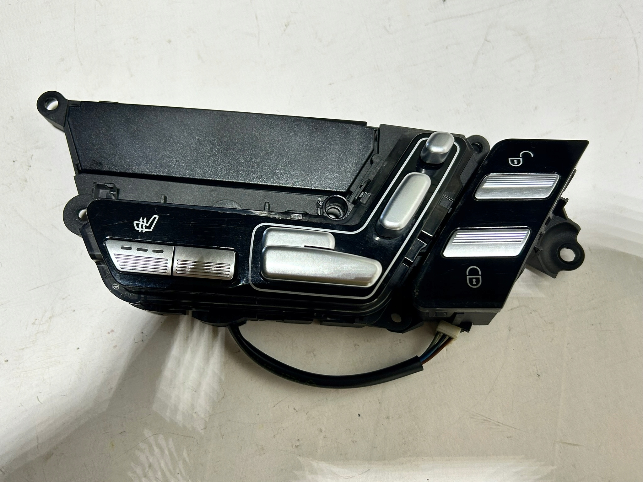 PANEL SITZ MERCEDES W221 rechts A221870695