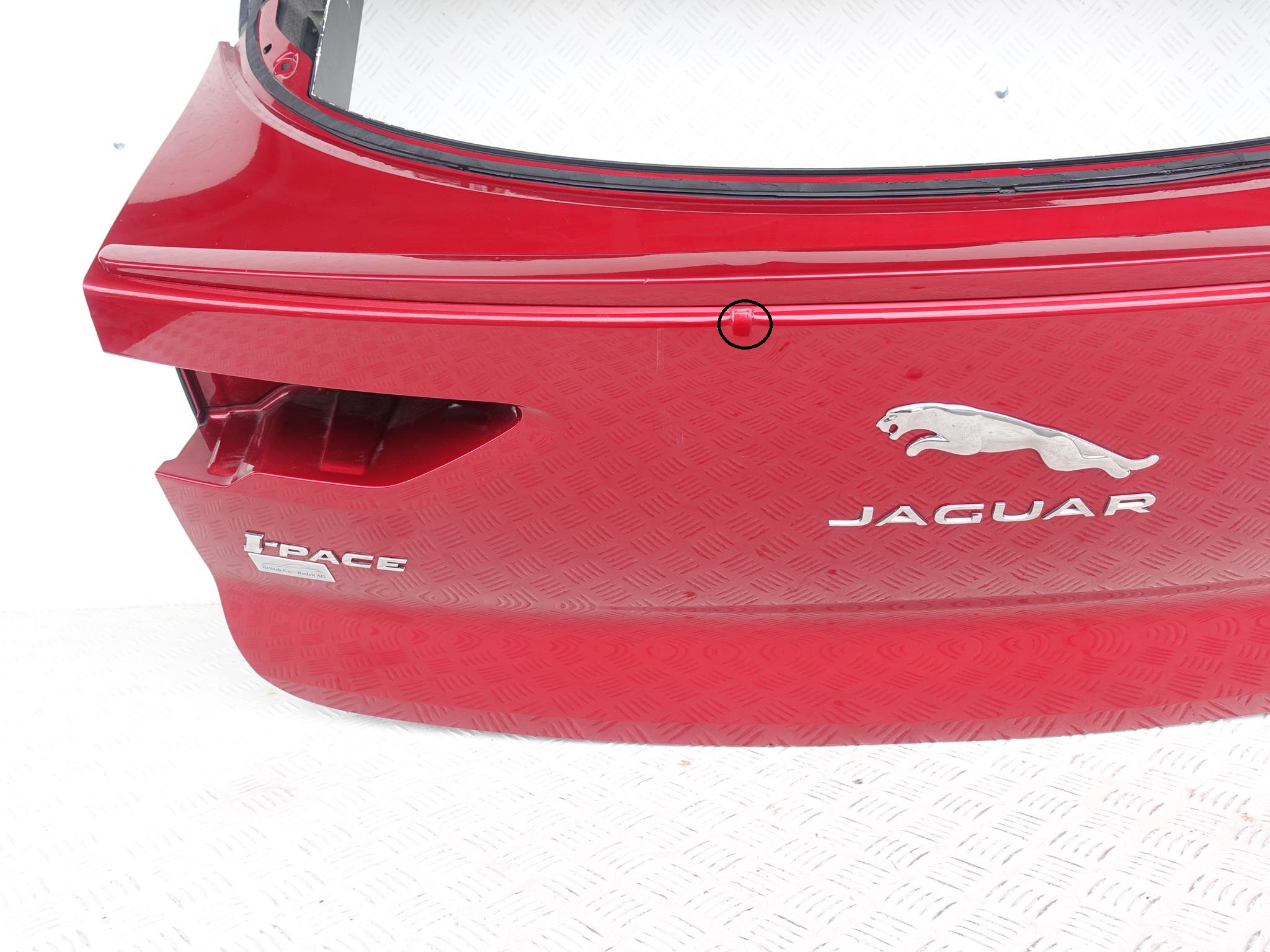 JAGUAR UND-PACE X590 18- HECKKLAPPE KOFFERRAUMDECKEL ABDECKUNG + SPOILER HECK