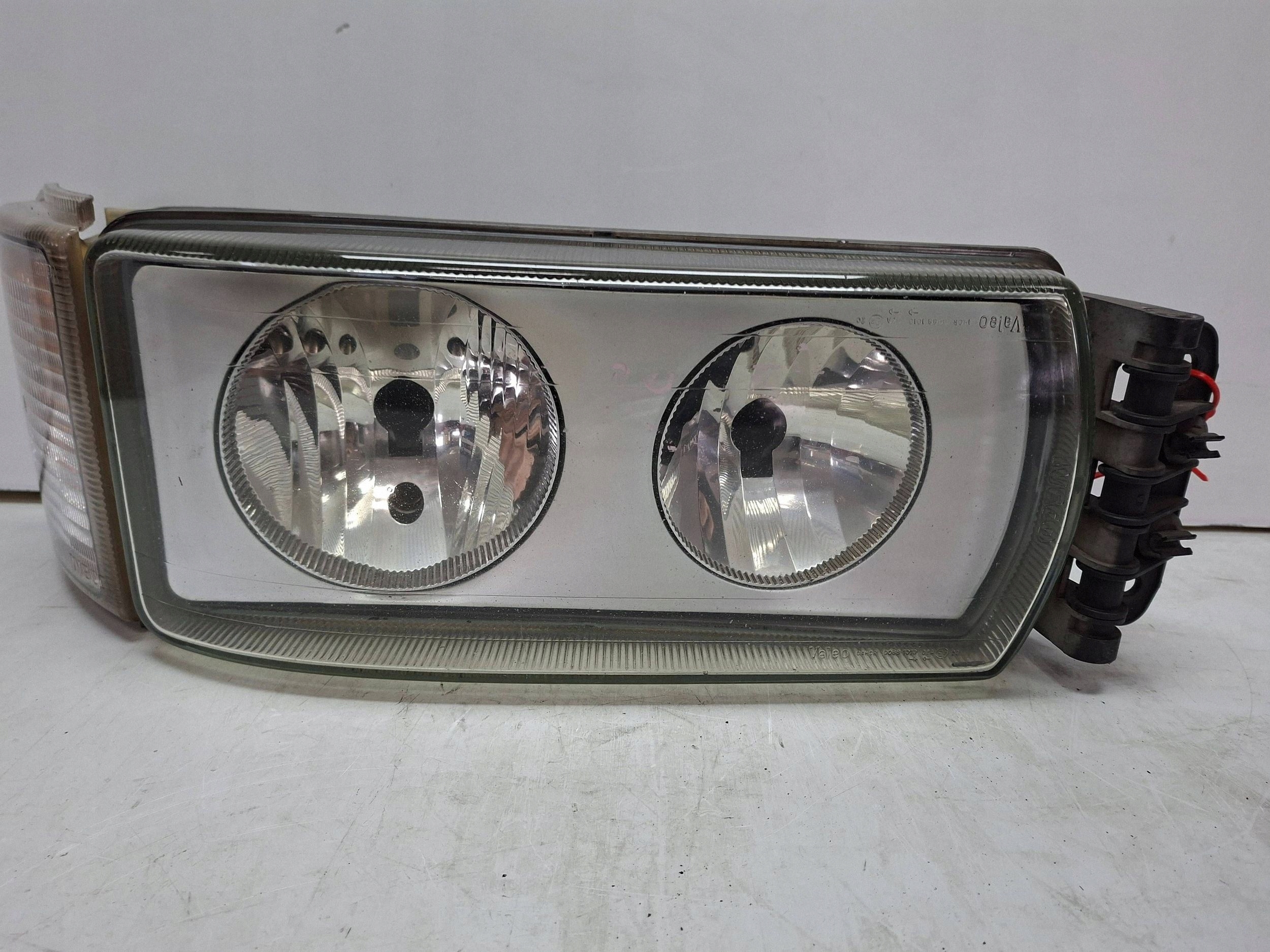 light front right 504047579 IVECO EUROCARGO