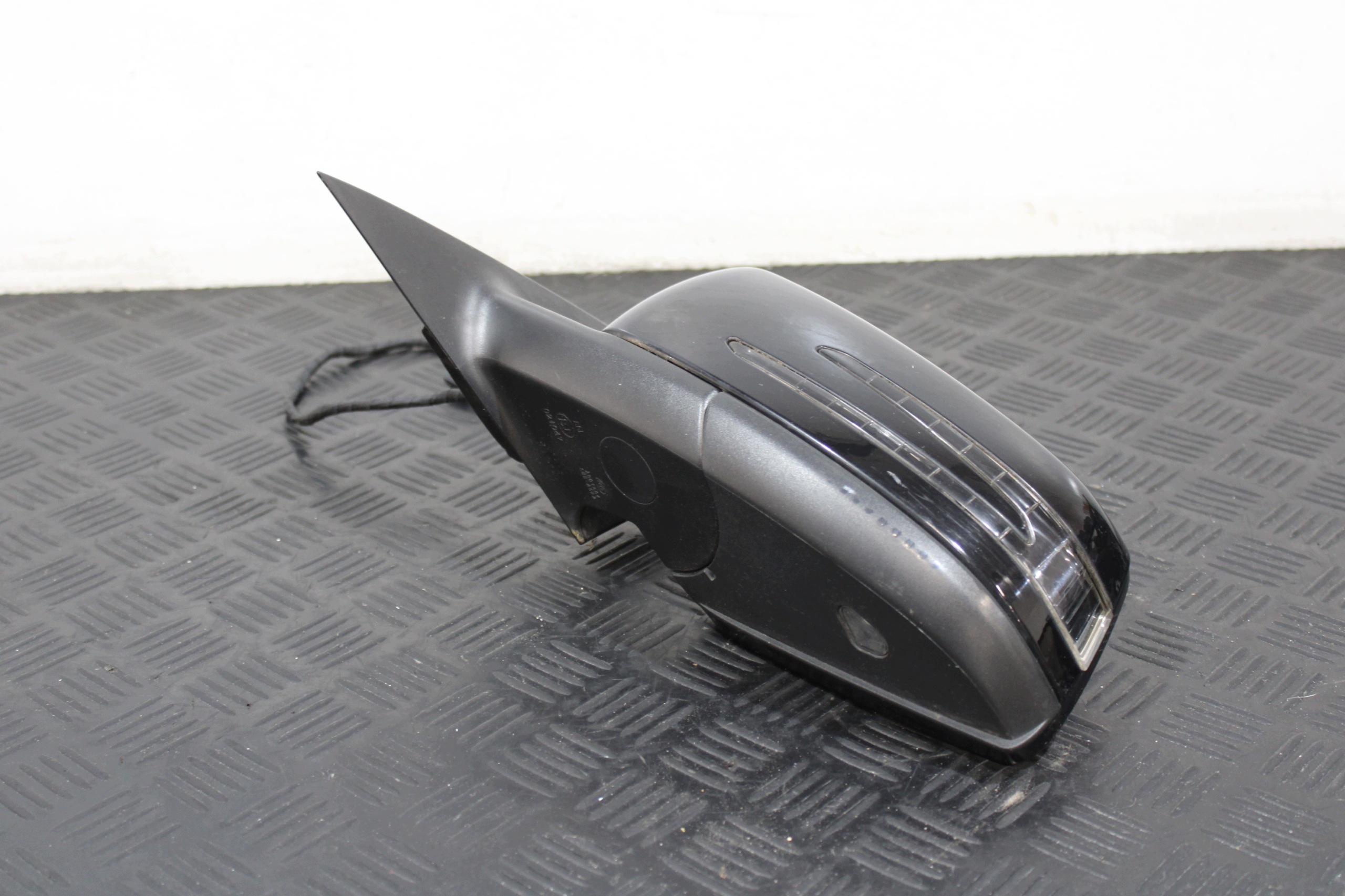 mirror exterior left 13 vertical MERCEDES CLA W117 2,2 CDI