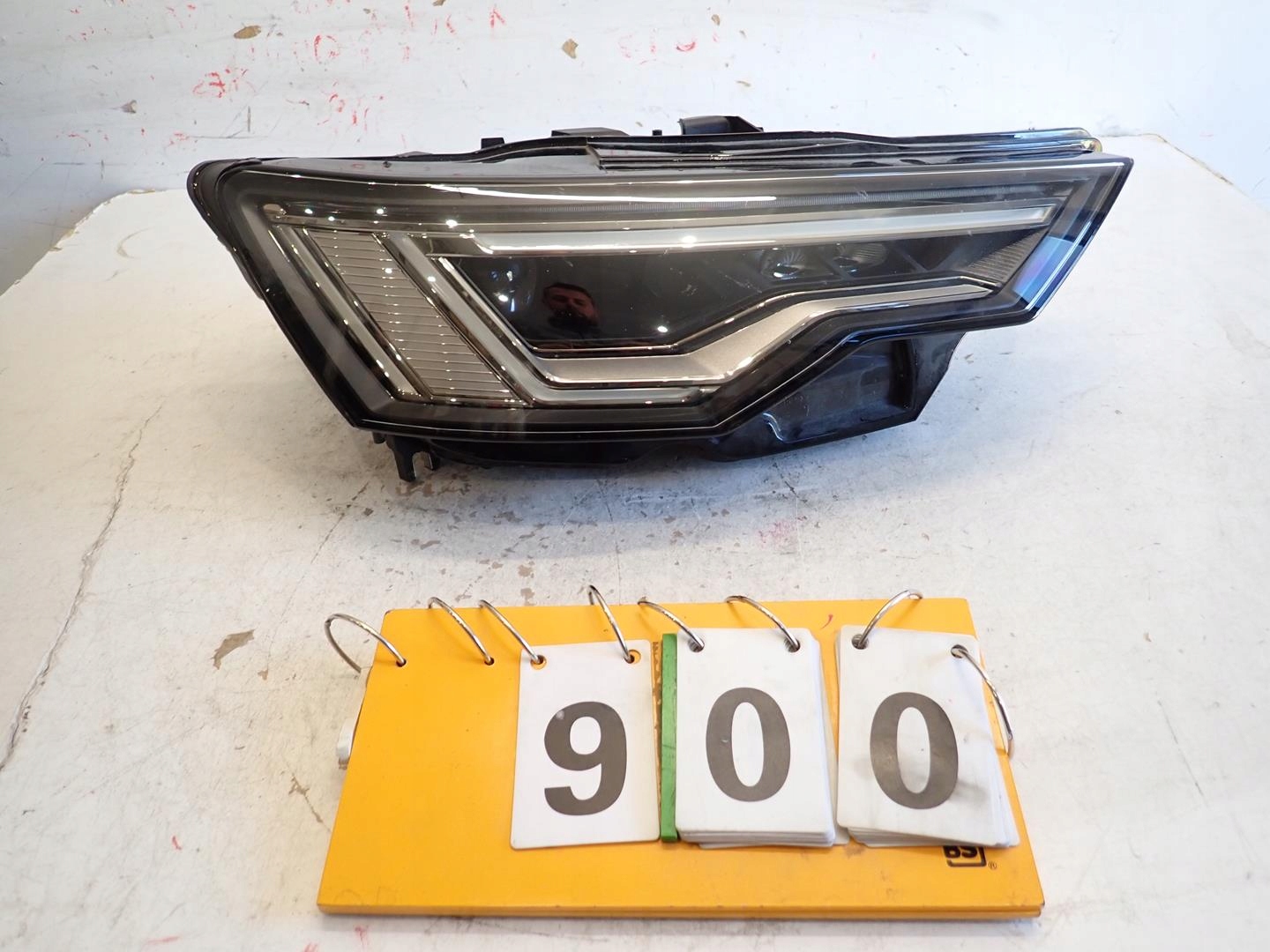 light front right AUDI A6 C8 2018- FULL LED 4K0941040