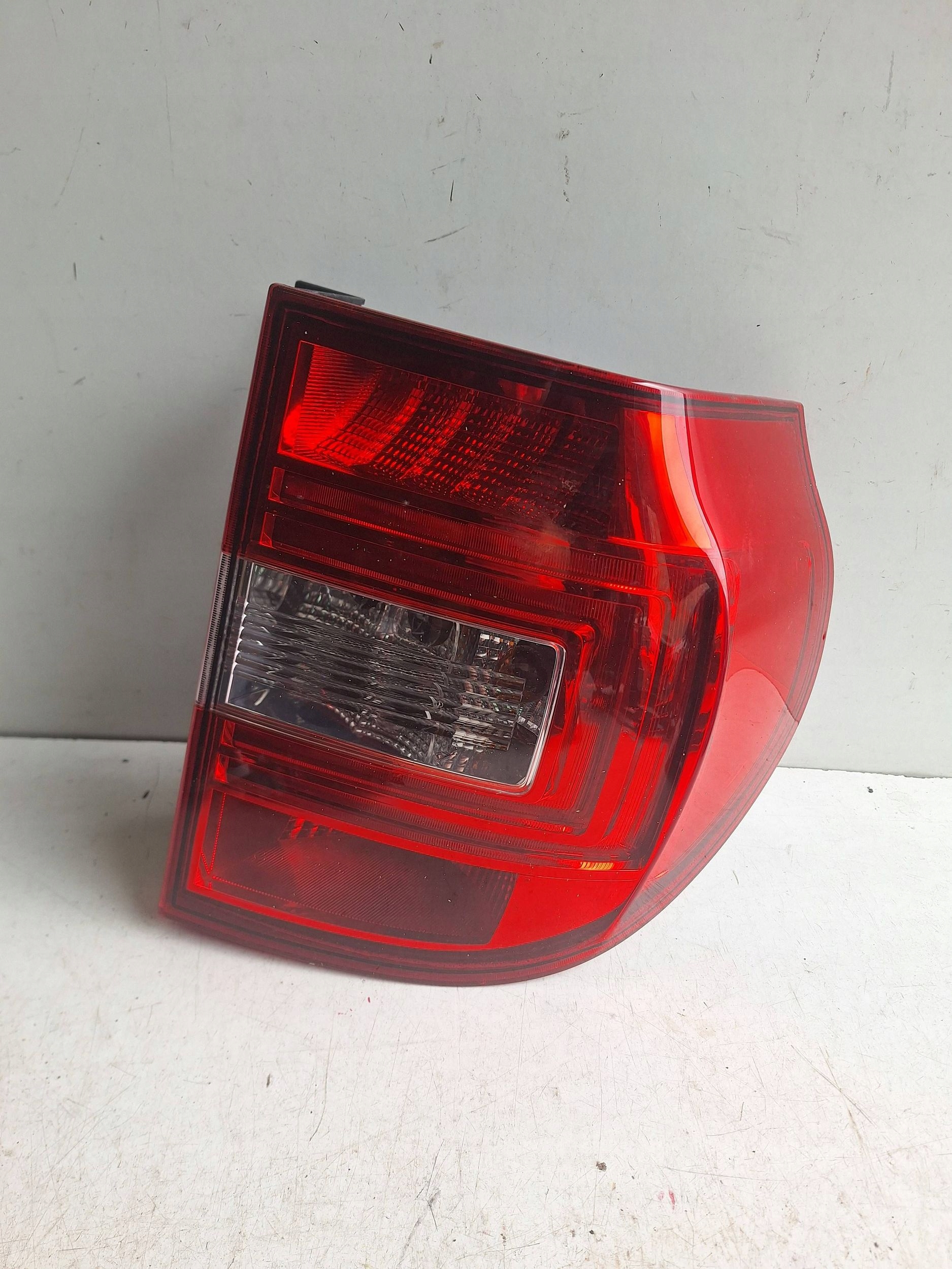 SKODA YETI 5L LIFT 13-17 light rear part right LED