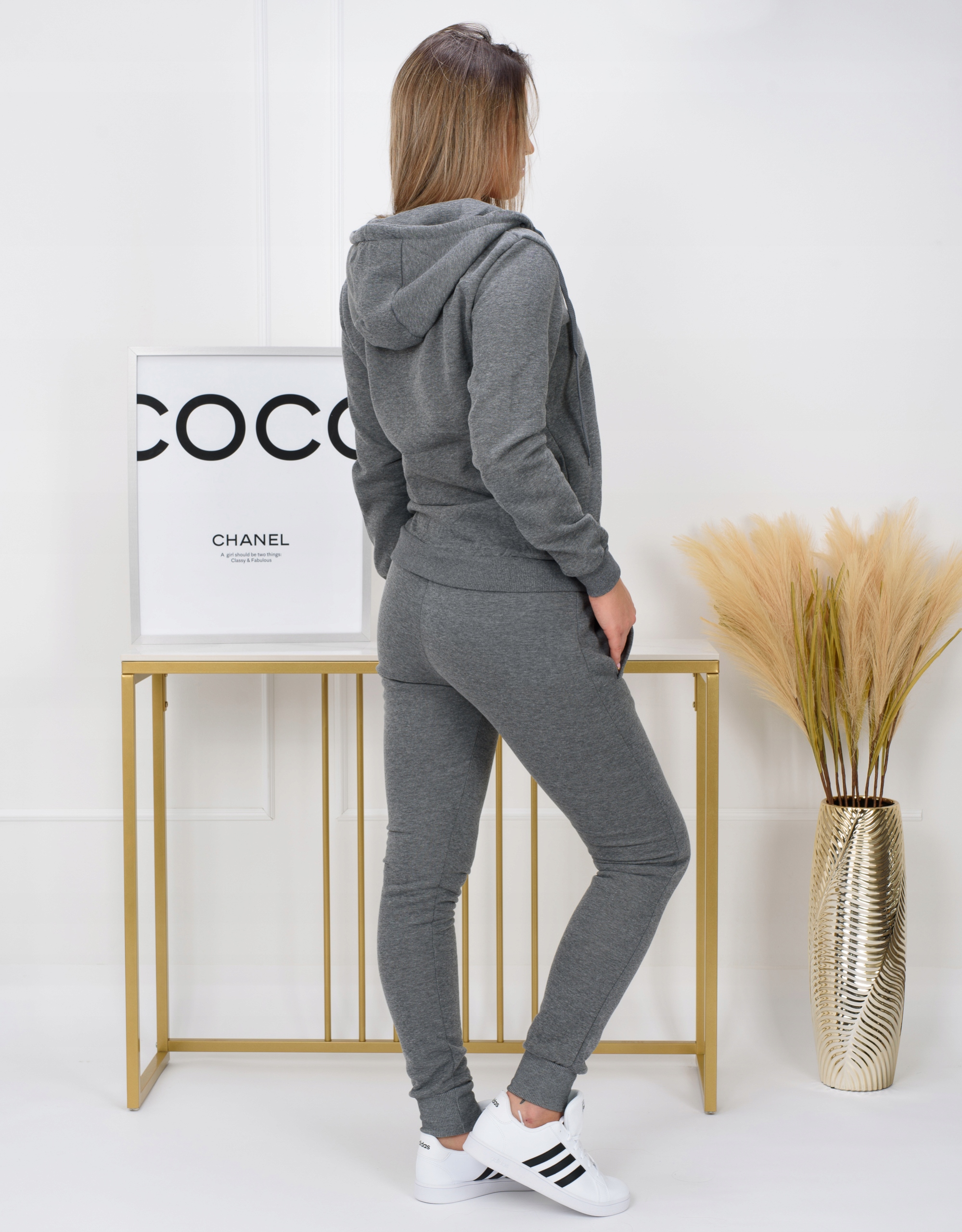 CK01 + D03 r. XL DAMSKI KOMPLET DRESOWY Wzór dominujący bez wzoru