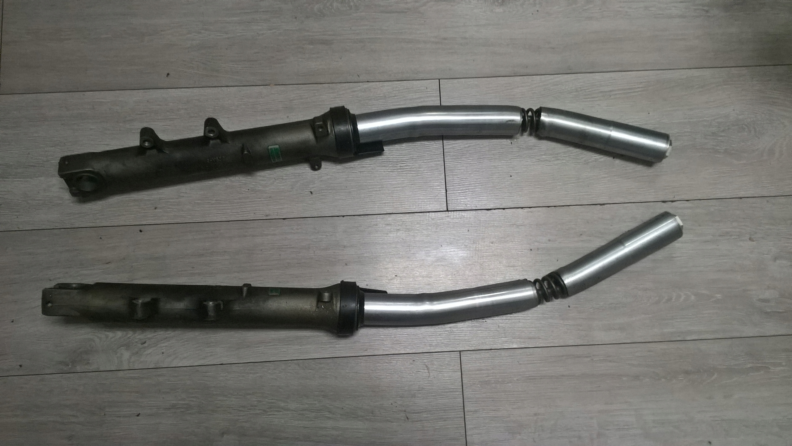 HONDA CBF 1000 SC58 ЛАГА ПІДВІСКА КОПИТО ТРУБА