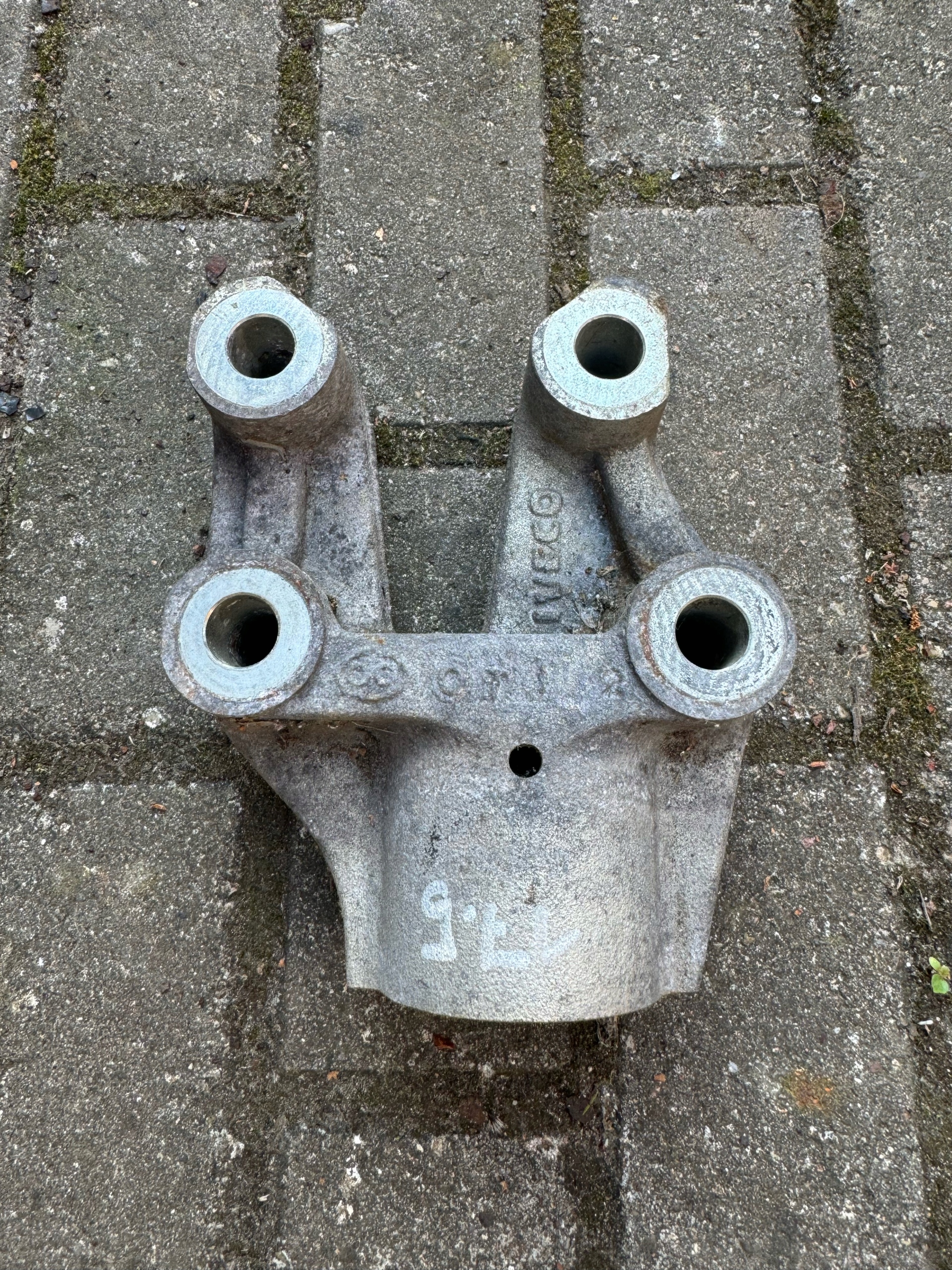 MOCOWANIE HAK HOLOWNICZY 17.5 IVECO EUROCARGO