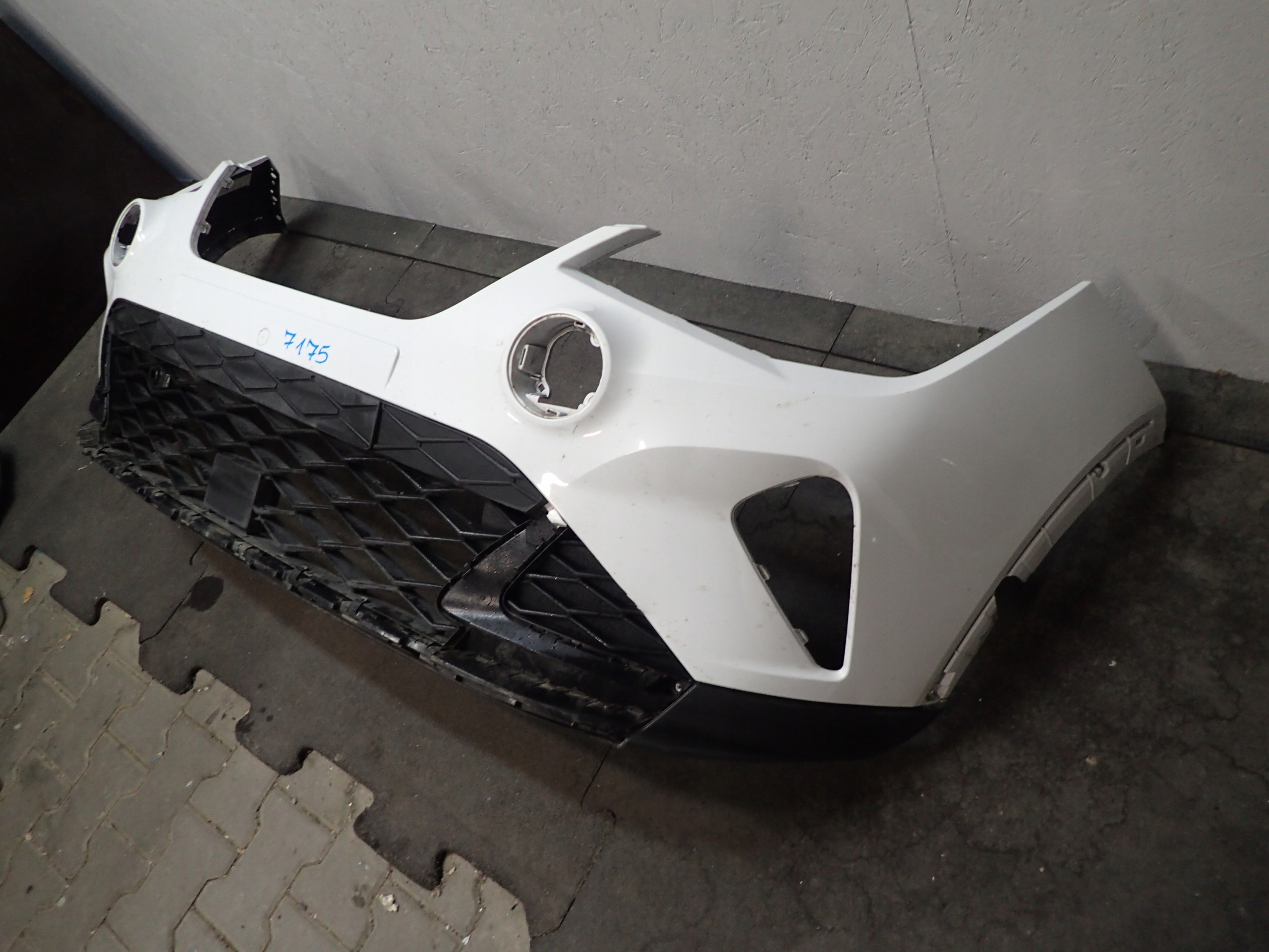 bumper front SEAT ARONA LIFT